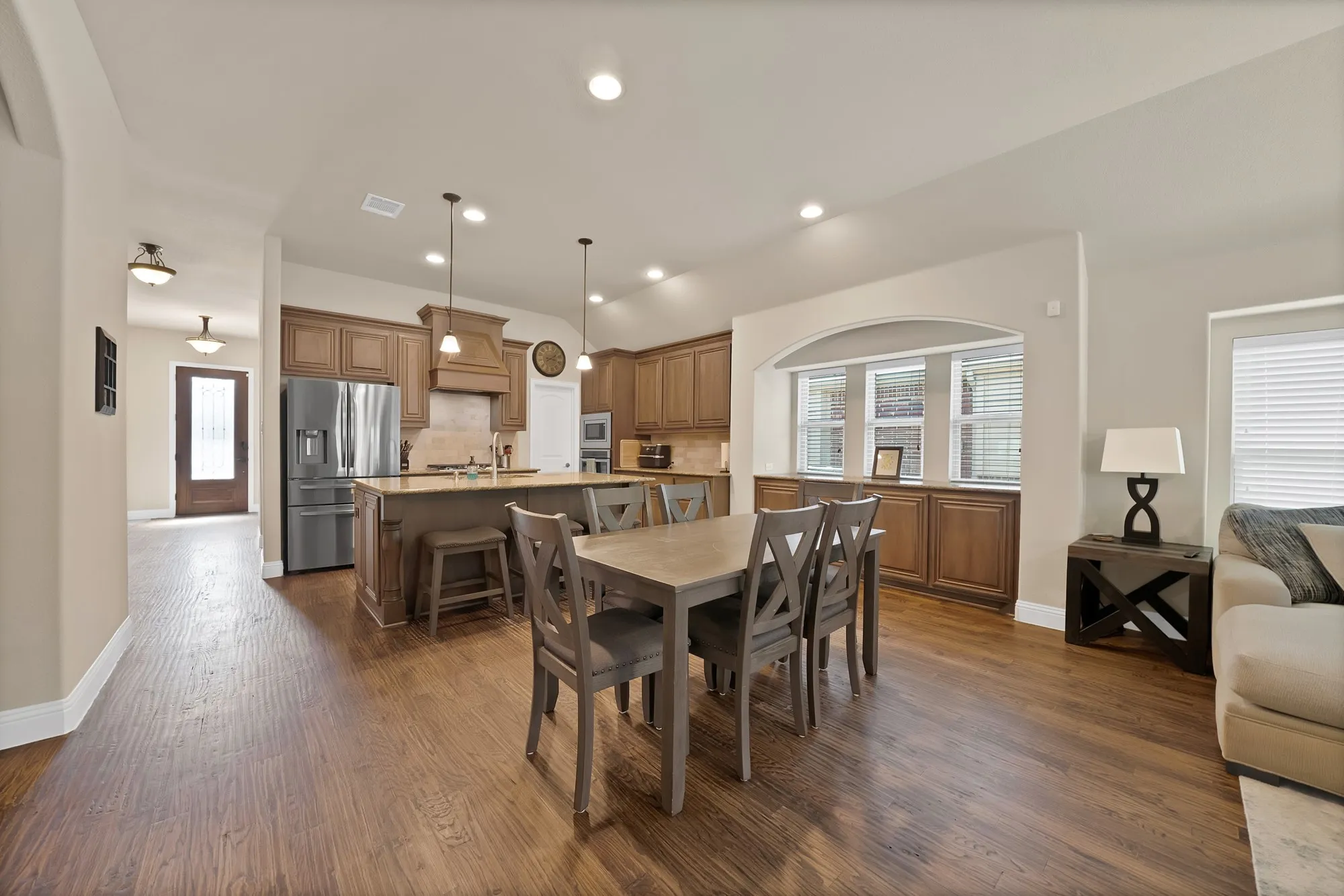 Single Family Residence For Sale in Denton County , 1517 Wright Street, Aubrey, Texas 76227, 4 Bedroom, 3 Bathroom, 2 Garage spaces, 2,456 Sqft, built in 2016, mls#21385233, Real Estate Agent in Aubrey, Homes For Sale in Denton county, Homes For Sale in Aubrey, Realtor in Aubrey Texas, Real Estate Brokerage Independent Realty Texas, Luminita Cordes Realtor