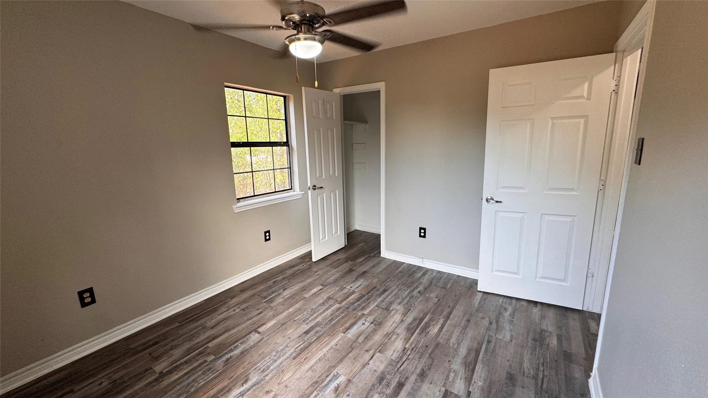 Single Family Residence For Rent in Dallas County , 1229 Seminole Drive, Dallas, Texas 75217, 2 Bedroom, 1 Bathroom, Garage spaces, 715 Sqft, built in 1946, mls#21385260, Real Estate Agent in Dallas, Homes For Rent in Dallas county, Homes For Rent in Dallas, Realtor in Dallas Texas, Real Estate Brokerage Independent Realty Texas, Luminita Cordes Realtor