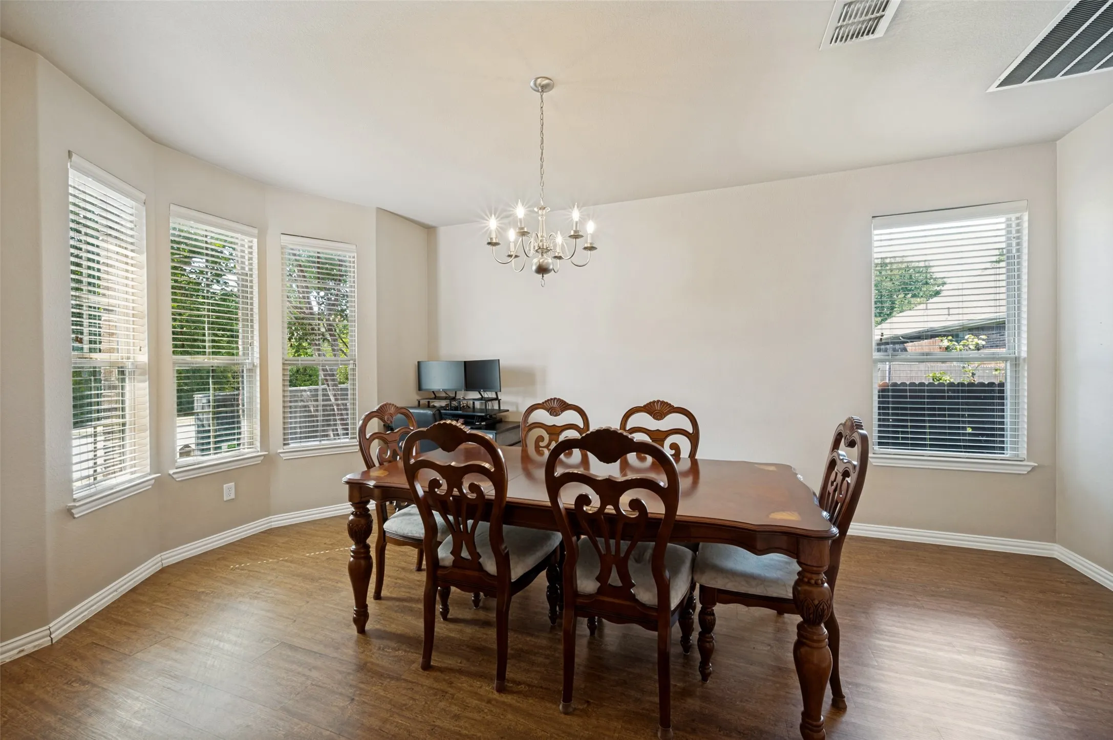 Single Family Residence For Sale in Denton County , 1601 Lake Way Drive, Little Elm, Texas 75068, 5 Bedroom, 4 Bathroom, 2 Garage spaces, 3,250 Sqft, built in 2008, mls#21385001, Real Estate Agent in Little Elm, Homes For Sale in Denton county, Homes For Sale in Little Elm, Realtor in Little Elm Texas, Real Estate Brokerage Independent Realty Texas, Luminita Cordes Realtor