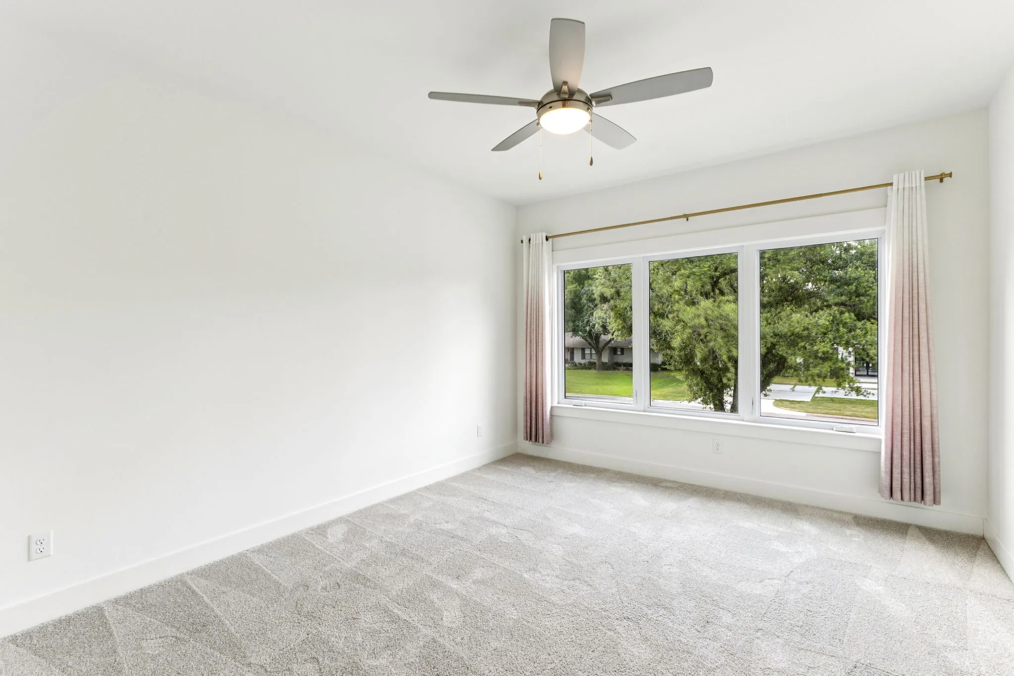 Single Family Residence For Rent in Dallas County , 5960 Williamstown Road, Dallas, Texas 75230, 5 Bedroom, 8 Bathroom, 3 Garage spaces, 5,489 Sqft, built in 2019, mls#21385268, Real Estate Agent in Dallas, Homes For Rent in Dallas county, Homes For Rent in Dallas, Realtor in Dallas Texas, Real Estate Brokerage Independent Realty Texas, Luminita Cordes Realtor