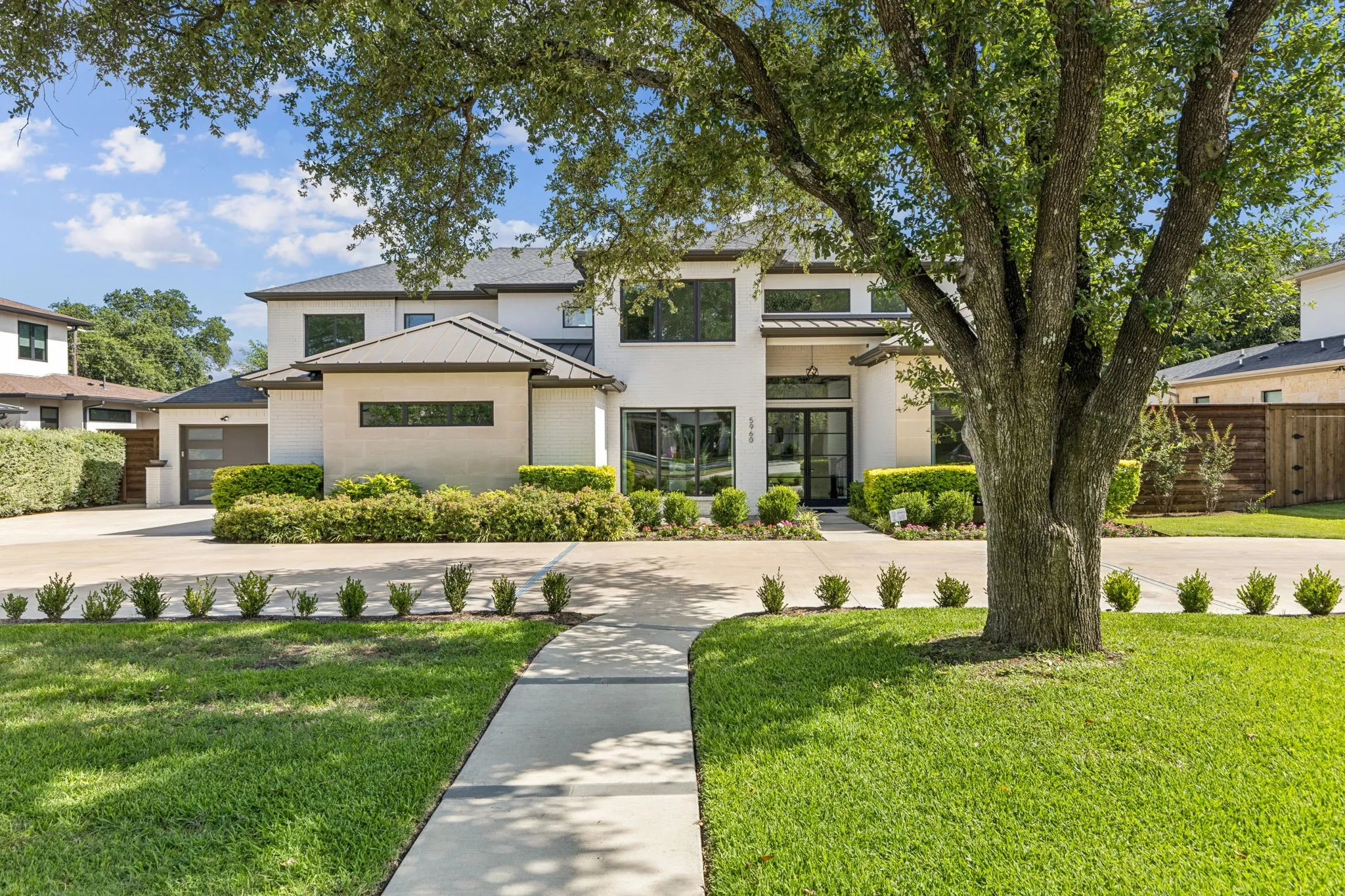 Single Family Residence For Rent in Dallas County , 5960 Williamstown Road, Dallas, Texas 75230, 5 Bedroom, 8 Bathroom, 3 Garage spaces, 5,489 Sqft, built in 2019, mls#21385268, Real Estate Agent in Dallas, Homes For Rent in Dallas county, Homes For Rent in Dallas, Realtor in Dallas Texas, Real Estate Brokerage Independent Realty Texas, Luminita Cordes Realtor