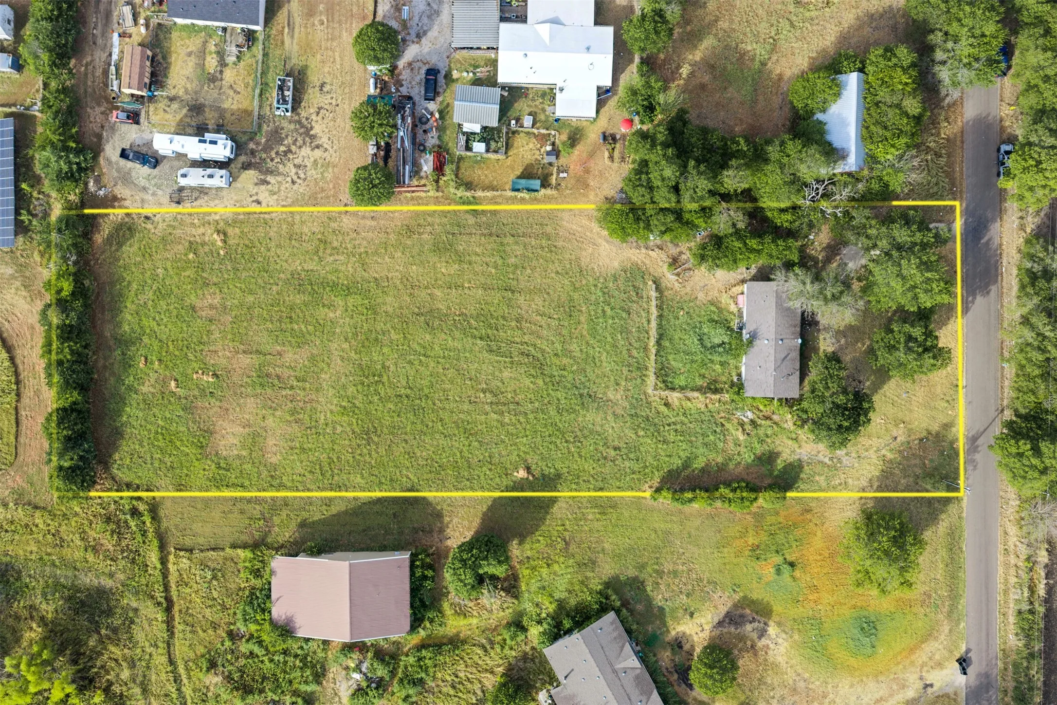 Mobile Home For Sale in Ellis County , 518 Hight Road, Waxahachie, Texas 75167, 3 Bedroom, 2 Bathroom, Garage spaces, 1,606 Sqft, built in 1998, mls#21384506, Real Estate Agent in Waxahachie, Homes For Sale in Ellis county, Homes For Sale in Waxahachie, Realtor in Waxahachie Texas, Real Estate Brokerage Independent Realty Texas, Luminita Cordes Realtor