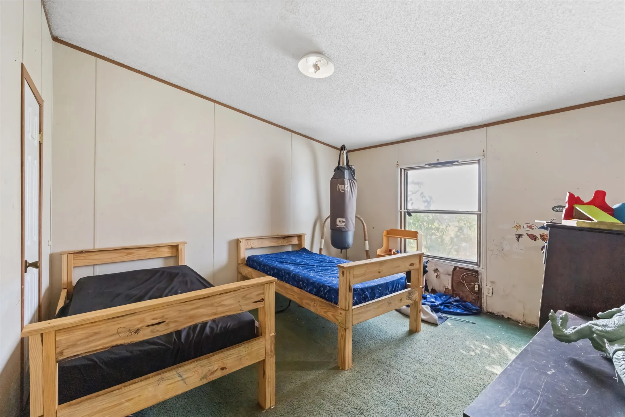 Mobile Home For Sale in Ellis County , 518 Hight Road, Waxahachie, Texas 75167, 3 Bedroom, 2 Bathroom, Garage spaces, 1,606 Sqft, built in 1998, mls#21384506, Real Estate Agent in Waxahachie, Homes For Sale in Ellis county, Homes For Sale in Waxahachie, Realtor in Waxahachie Texas, Real Estate Brokerage Independent Realty Texas, Luminita Cordes Realtor