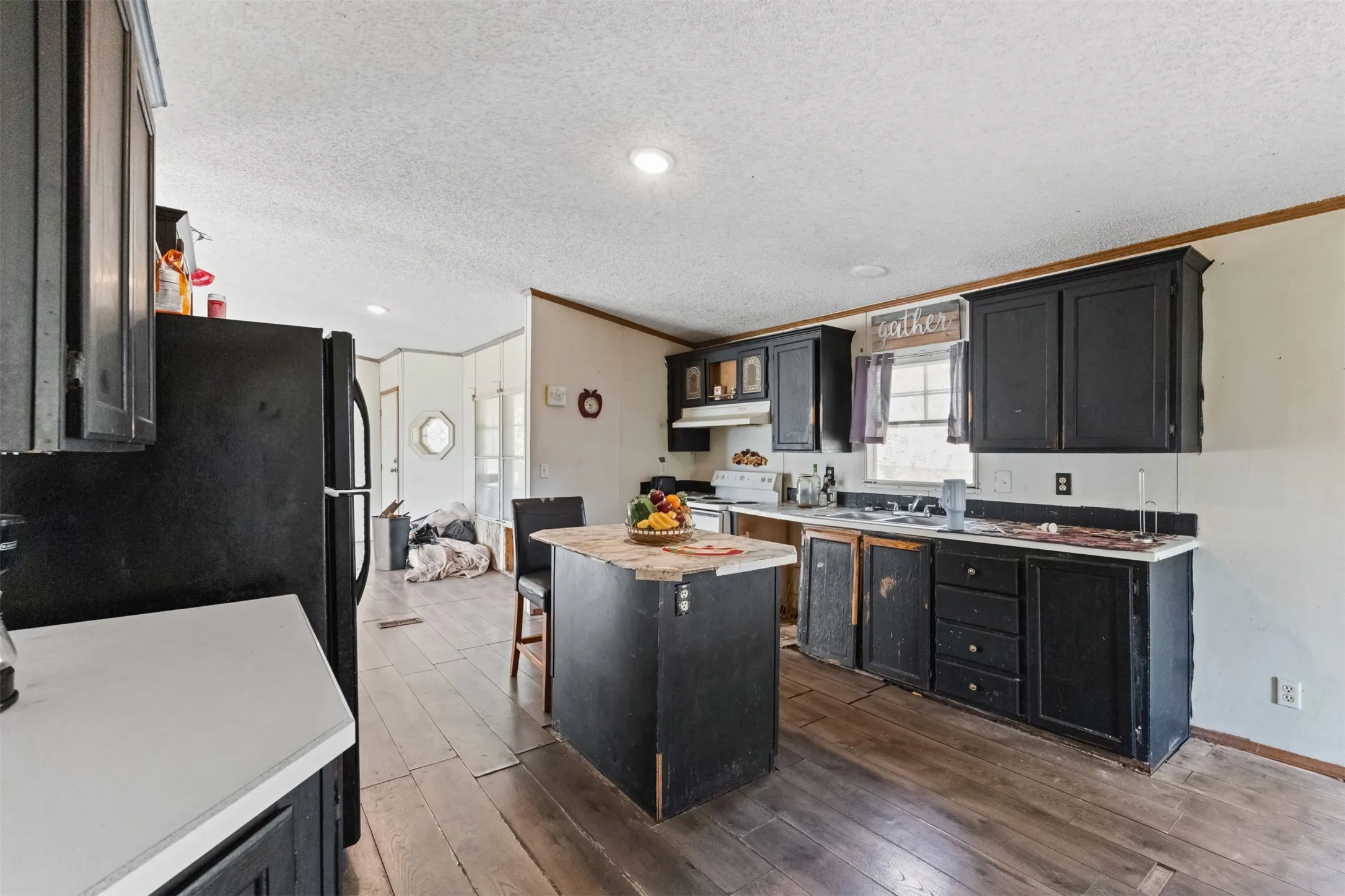 Mobile Home For Sale in Ellis County , 518 Hight Road, Waxahachie, Texas 75167, 3 Bedroom, 2 Bathroom, Garage spaces, 1,606 Sqft, built in 1998, mls#21384506, Real Estate Agent in Waxahachie, Homes For Sale in Ellis county, Homes For Sale in Waxahachie, Realtor in Waxahachie Texas, Real Estate Brokerage Independent Realty Texas, Luminita Cordes Realtor