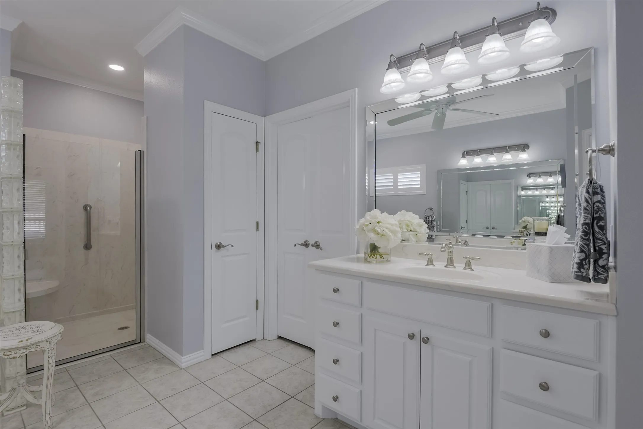 Single Family Residence For Sale in Ellis County , 818 Amherst Drive, Waxahachie, Texas 75165, 3 Bedroom, 2 Bathroom, 2 Garage spaces, 2,572 Sqft, built in 2005, mls#21384907, Real Estate Agent in Waxahachie, Homes For Sale in Ellis county, Homes For Sale in Waxahachie, Realtor in Waxahachie Texas, Real Estate Brokerage Independent Realty Texas, Luminita Cordes Realtor