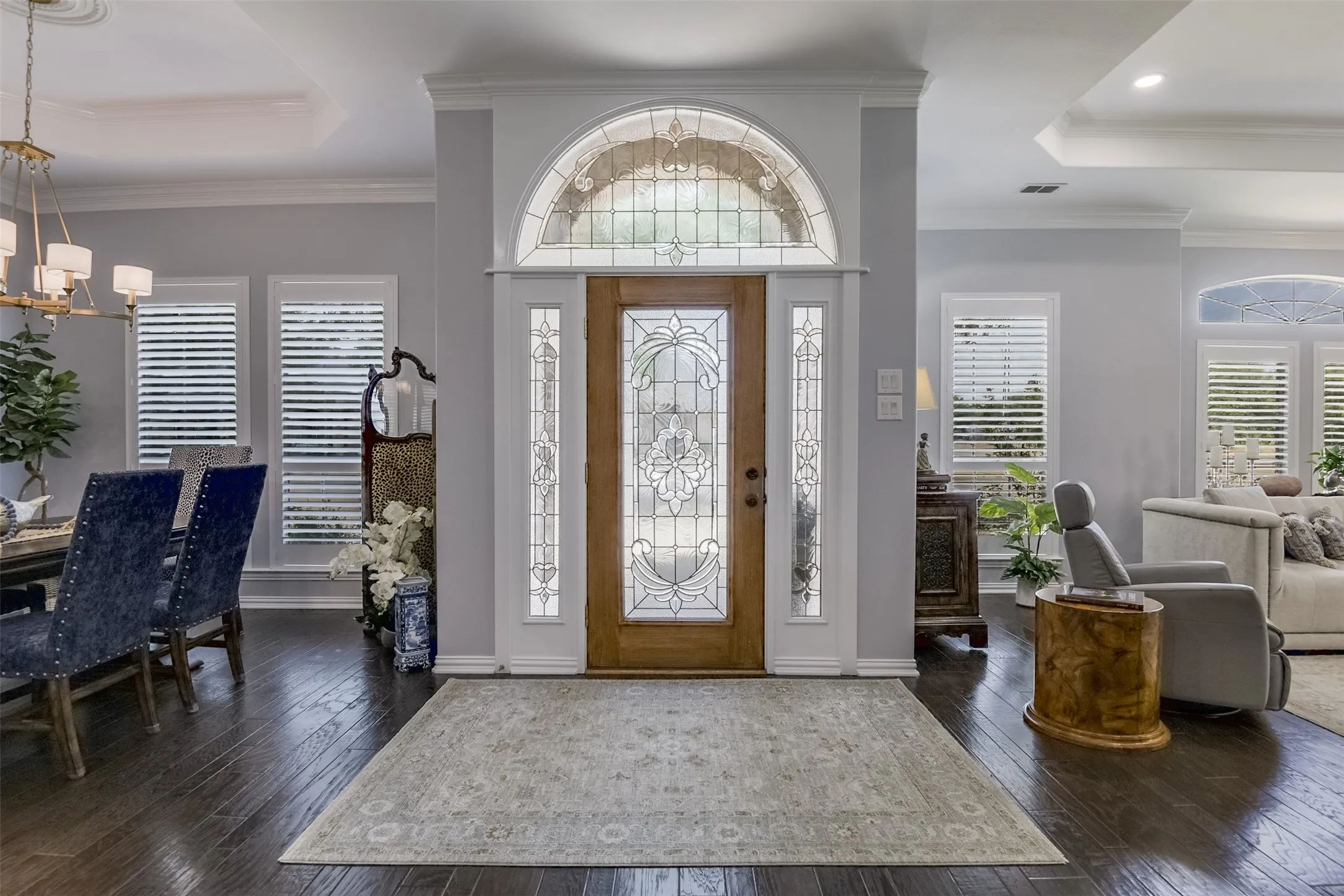 Single Family Residence For Sale in Ellis County , 818 Amherst Drive, Waxahachie, Texas 75165, 3 Bedroom, 2 Bathroom, 2 Garage spaces, 2,572 Sqft, built in 2005, mls#21384907, Real Estate Agent in Waxahachie, Homes For Sale in Ellis county, Homes For Sale in Waxahachie, Realtor in Waxahachie Texas, Real Estate Brokerage Independent Realty Texas, Luminita Cordes Realtor