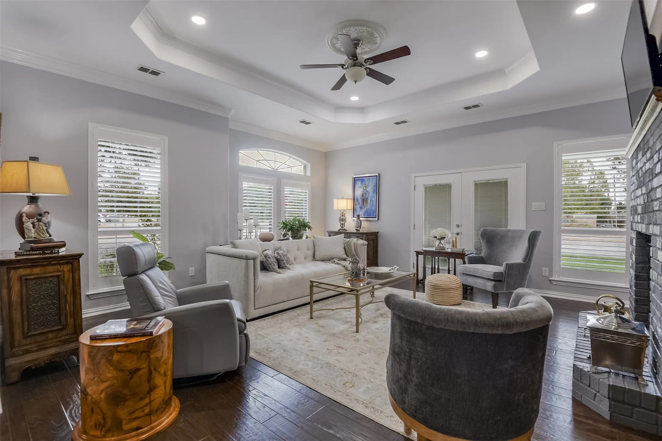 Single Family Residence For Sale in Ellis County , 818 Amherst Drive, Waxahachie, Texas 75165, 3 Bedroom, 2 Bathroom, 2 Garage spaces, 2,572 Sqft, built in 2005, mls#21384907, Real Estate Agent in Waxahachie, Homes For Sale in Ellis county, Homes For Sale in Waxahachie, Realtor in Waxahachie Texas, Real Estate Brokerage Independent Realty Texas, Luminita Cordes Realtor