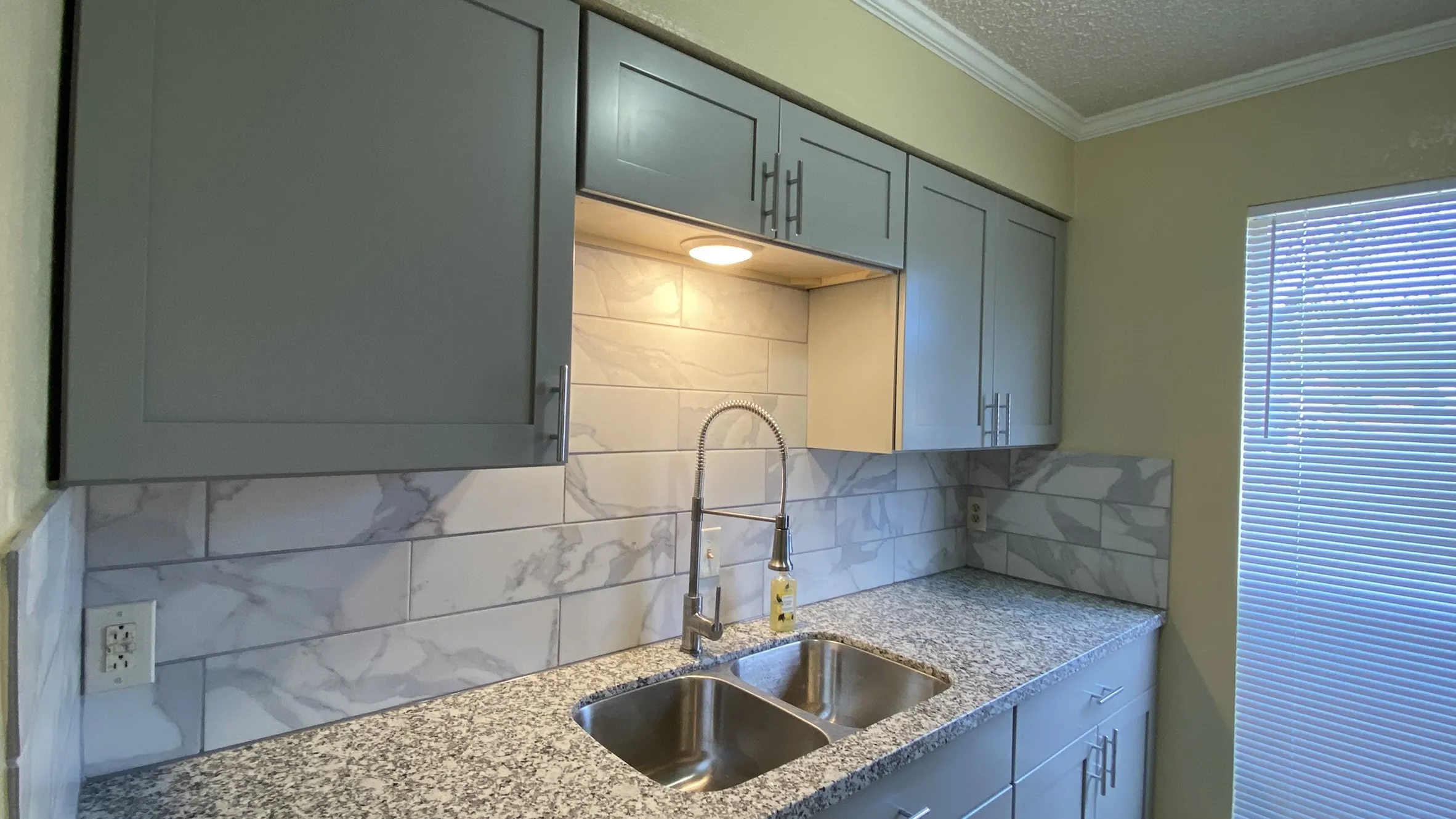 Duplex For Rent in Tarrant County , 2750 Parkchester Drive, Arlington, Texas 76015, 2 Bedroom, 2 Bathroom, Garage spaces, 1,012 Sqft, built in 1978, mls#21385272, Real Estate Agent in Arlington, Homes For Rent in Tarrant county, Homes For Rent in Arlington, Realtor in Arlington Texas, Real Estate Brokerage Independent Realty Texas, Luminita Cordes Realtor