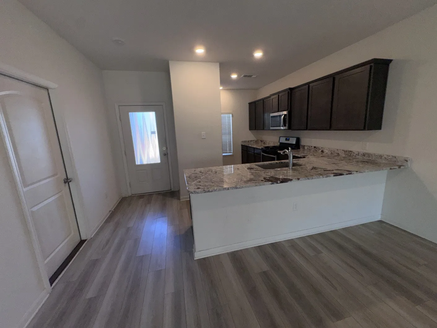 Single Family Residence For Sale in Tarrant County , 1412 Woodwinds Drive, Fort Worth, Texas 76140, 5 Bedroom, 3 Bathroom, 2 Garage spaces, 2,555 Sqft, built in 2022, mls#21385263, Real Estate Agent in Fort Worth, Homes For Sale in Tarrant county, Homes For Sale in Fort Worth, Realtor in Fort Worth Texas, Real Estate Brokerage Independent Realty Texas, Luminita Cordes Realtor