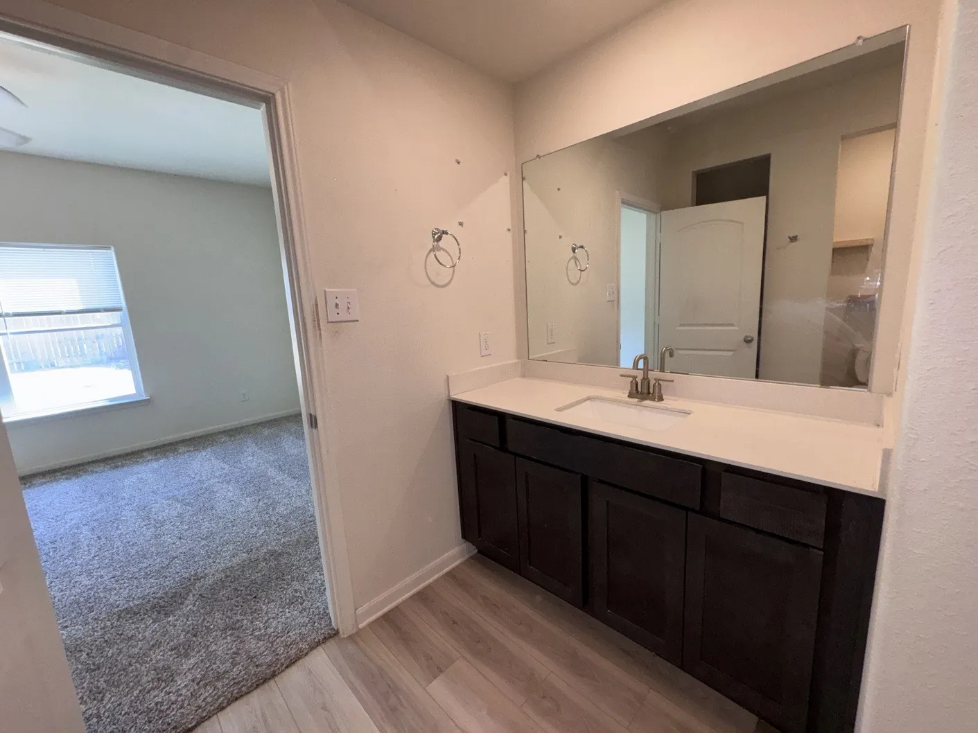 Single Family Residence For Sale in Tarrant County , 1412 Woodwinds Drive, Fort Worth, Texas 76140, 5 Bedroom, 3 Bathroom, 2 Garage spaces, 2,555 Sqft, built in 2022, mls#21385263, Real Estate Agent in Fort Worth, Homes For Sale in Tarrant county, Homes For Sale in Fort Worth, Realtor in Fort Worth Texas, Real Estate Brokerage Independent Realty Texas, Luminita Cordes Realtor