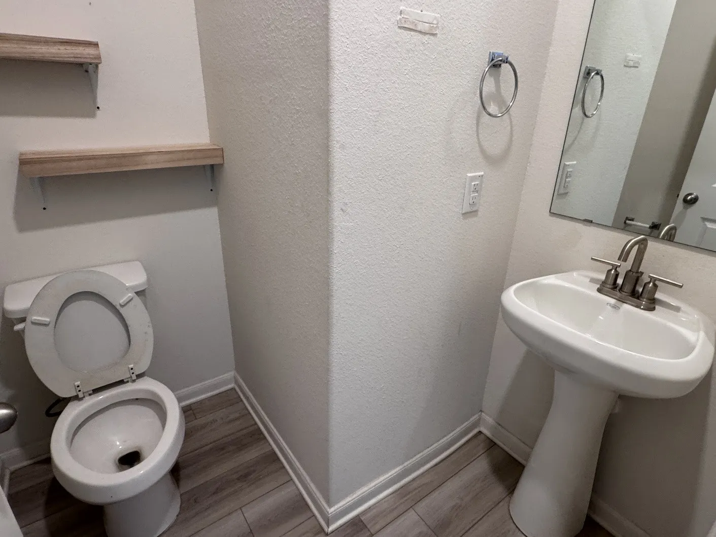 Single Family Residence For Sale in Tarrant County , 1412 Woodwinds Drive, Fort Worth, Texas 76140, 5 Bedroom, 3 Bathroom, 2 Garage spaces, 2,555 Sqft, built in 2022, mls#21385263, Real Estate Agent in Fort Worth, Homes For Sale in Tarrant county, Homes For Sale in Fort Worth, Realtor in Fort Worth Texas, Real Estate Brokerage Independent Realty Texas, Luminita Cordes Realtor
