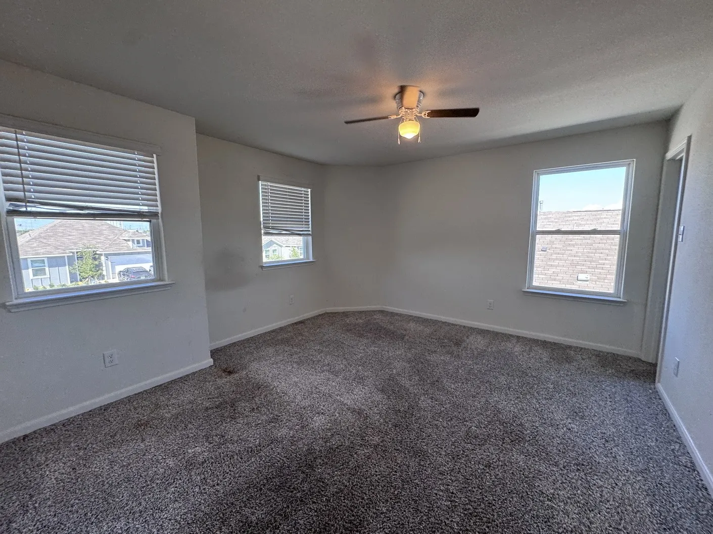Single Family Residence For Sale in Tarrant County , 1412 Woodwinds Drive, Fort Worth, Texas 76140, 5 Bedroom, 3 Bathroom, 2 Garage spaces, 2,555 Sqft, built in 2022, mls#21385263, Real Estate Agent in Fort Worth, Homes For Sale in Tarrant county, Homes For Sale in Fort Worth, Realtor in Fort Worth Texas, Real Estate Brokerage Independent Realty Texas, Luminita Cordes Realtor