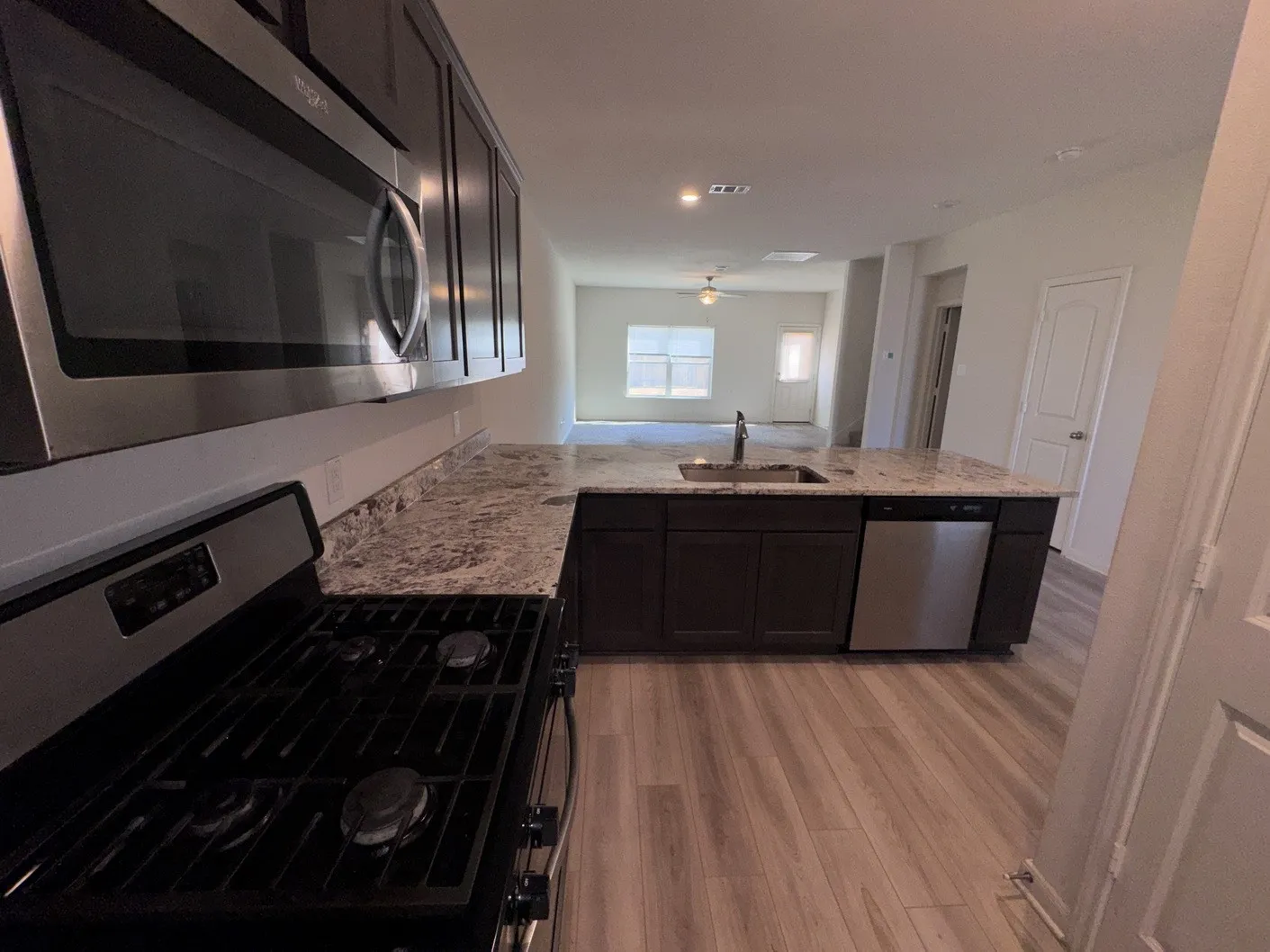 Single Family Residence For Sale in Tarrant County , 1412 Woodwinds Drive, Fort Worth, Texas 76140, 5 Bedroom, 3 Bathroom, 2 Garage spaces, 2,555 Sqft, built in 2022, mls#21385263, Real Estate Agent in Fort Worth, Homes For Sale in Tarrant county, Homes For Sale in Fort Worth, Realtor in Fort Worth Texas, Real Estate Brokerage Independent Realty Texas, Luminita Cordes Realtor