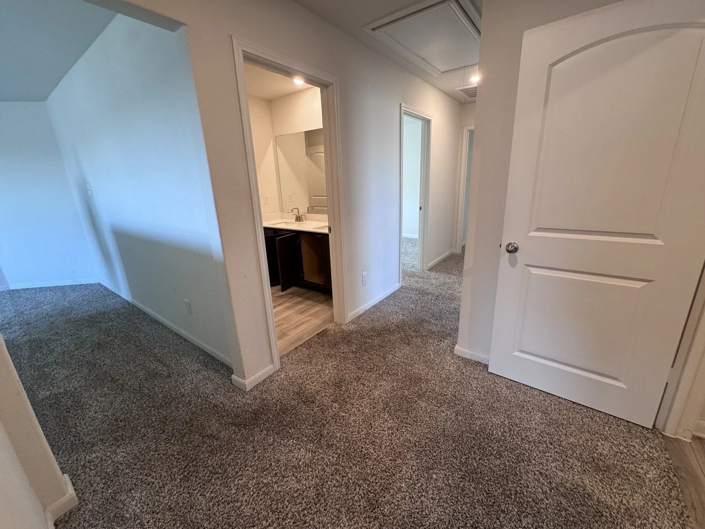 Single Family Residence For Sale in Tarrant County , 1412 Woodwinds Drive, Fort Worth, Texas 76140, 5 Bedroom, 3 Bathroom, 2 Garage spaces, 2,555 Sqft, built in 2022, mls#21385263, Real Estate Agent in Fort Worth, Homes For Sale in Tarrant county, Homes For Sale in Fort Worth, Realtor in Fort Worth Texas, Real Estate Brokerage Independent Realty Texas, Luminita Cordes Realtor