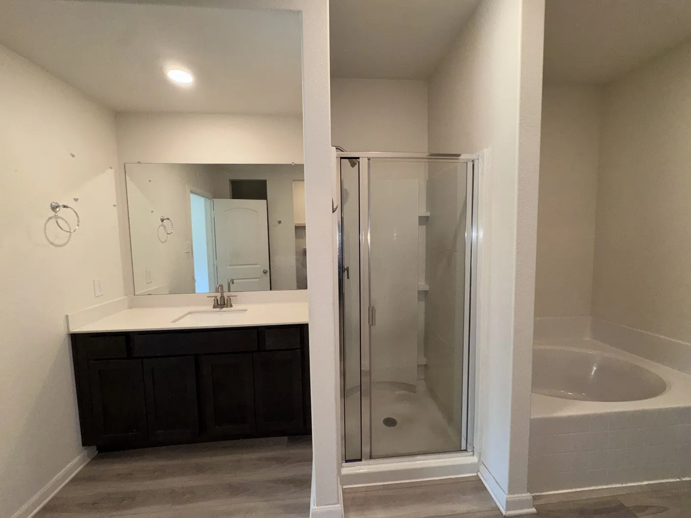 Single Family Residence For Sale in Tarrant County , 1412 Woodwinds Drive, Fort Worth, Texas 76140, 5 Bedroom, 3 Bathroom, 2 Garage spaces, 2,555 Sqft, built in 2022, mls#21385263, Real Estate Agent in Fort Worth, Homes For Sale in Tarrant county, Homes For Sale in Fort Worth, Realtor in Fort Worth Texas, Real Estate Brokerage Independent Realty Texas, Luminita Cordes Realtor