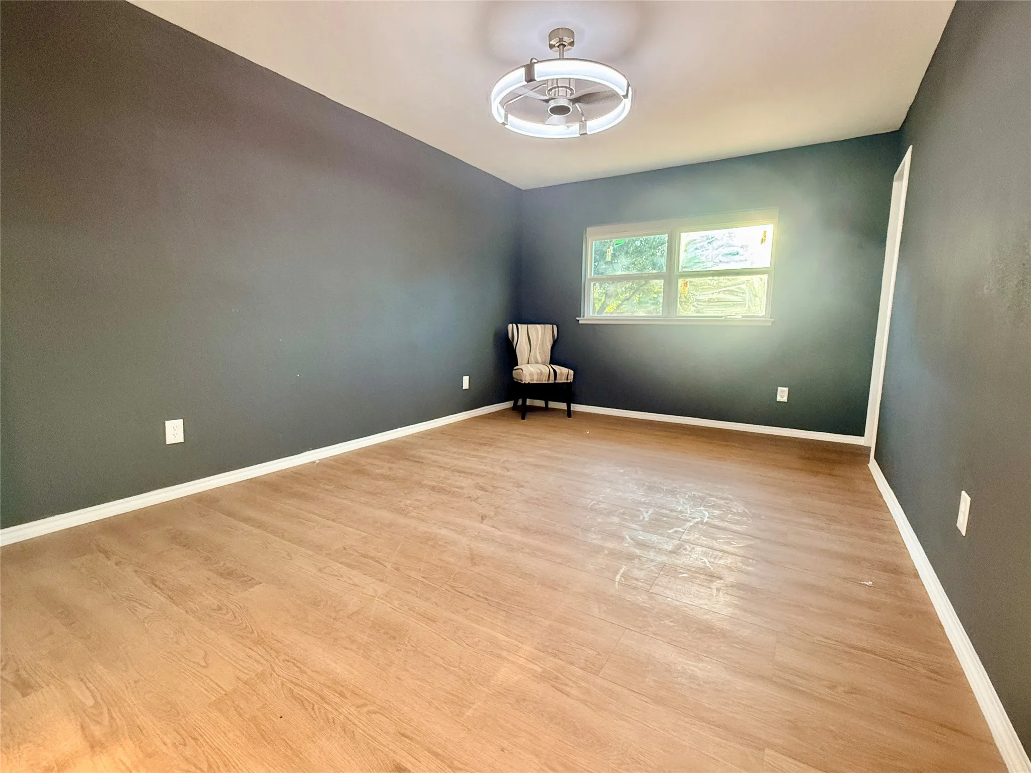 Single Family Residence For Sale in Dallas County , 618 N Yale Drive, Garland, Texas 75042, 4 Bedroom, 2 Bathroom, Garage spaces, 1,676 Sqft, built in 1962, mls#21385274, Real Estate Agent in Garland, Homes For Sale in Dallas county, Homes For Sale in Garland, Realtor in Garland Texas, Real Estate Brokerage Independent Realty Texas, Luminita Cordes Realtor