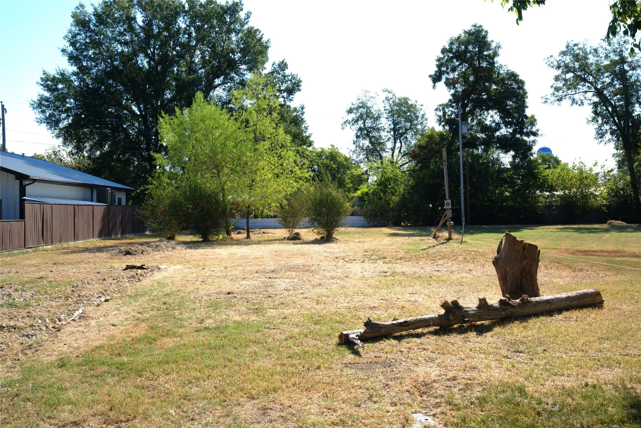 Improved Land For Sale in Lamar County , 130 N Cedar, Blossom, Texas 75416, 0, 0, Garage spaces, 0 Sqft, built in 0, mls#21385275, Real Estate Agent in Blossom, Homes For Sale in Lamar county, Homes For Sale in Blossom, Realtor in Blossom Texas, Real Estate Brokerage Independent Realty Texas, Luminita Cordes Realtor