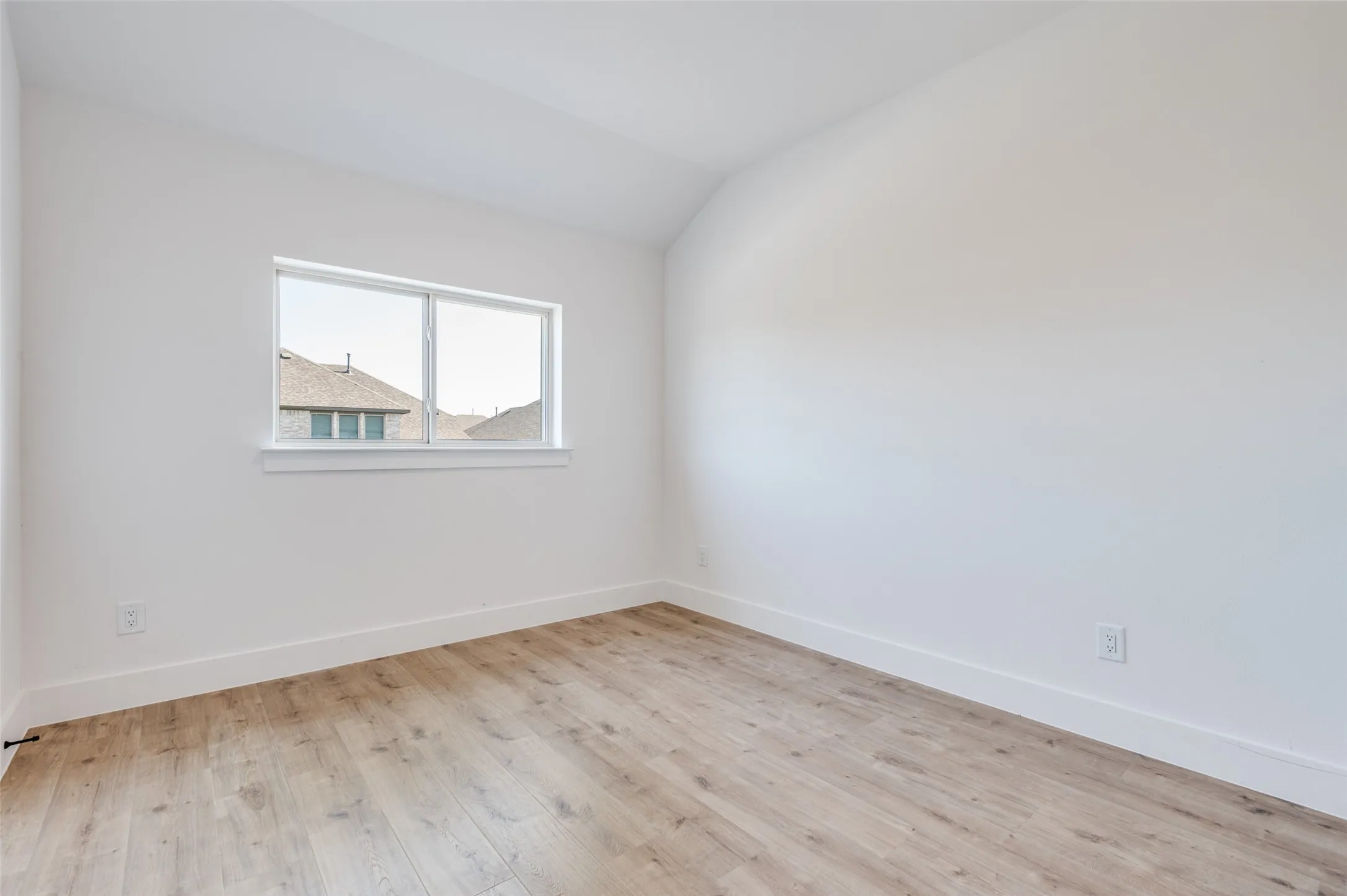 Townhouse For Rent in Collin County , 1224 Eureka Springs Street, Celina, Texas 75078, 3 Bedroom, 3 Bathroom, 2 Garage spaces, 1,970 Sqft, built in 2025, mls#21384847, Real Estate Agent in Celina, Homes For Rent in Collin county, Homes For Rent in Celina, Realtor in Celina Texas, Real Estate Brokerage Independent Realty Texas, Luminita Cordes Realtor