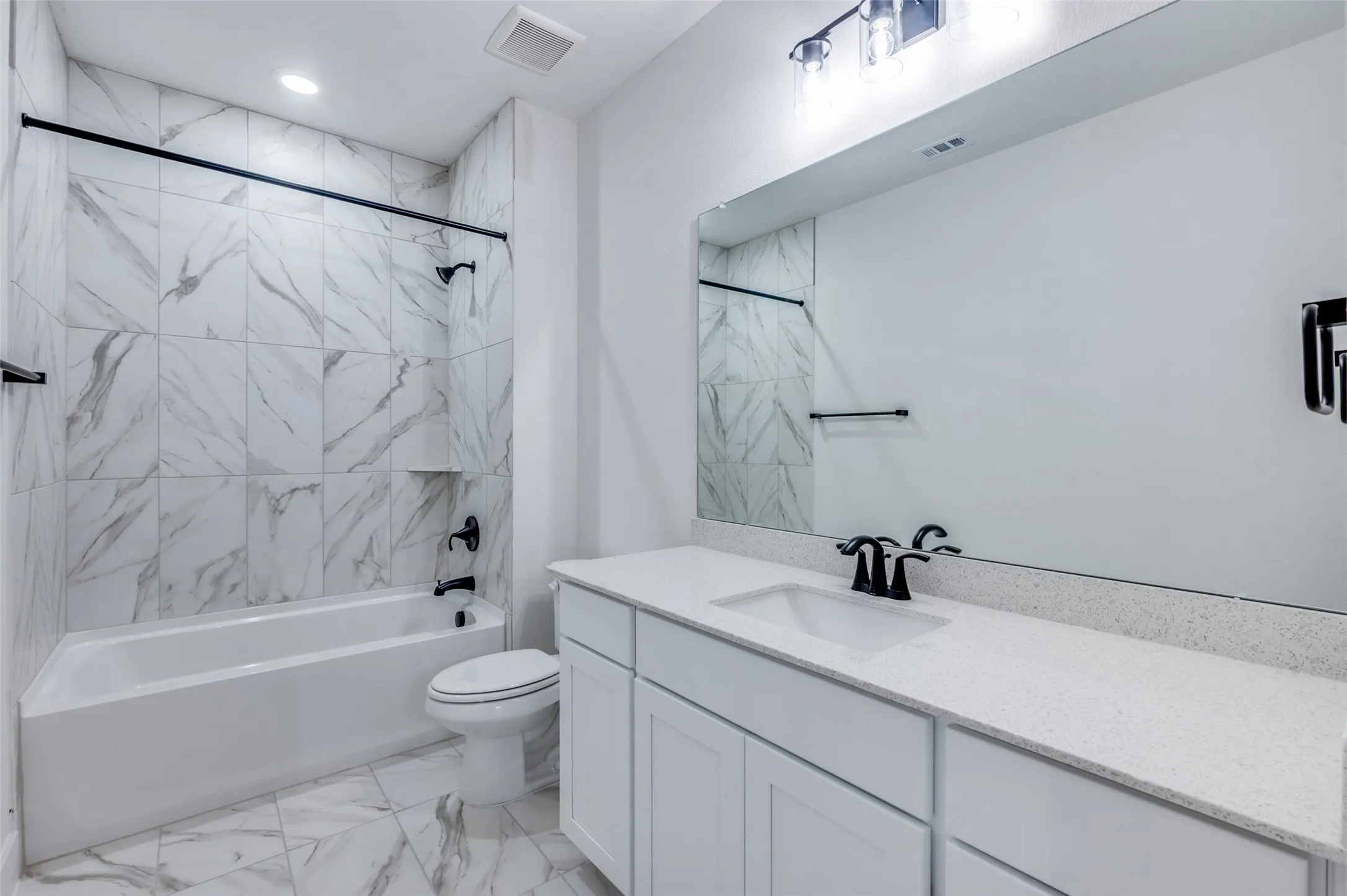 Townhouse For Rent in Collin County , 1224 Eureka Springs Street, Celina, Texas 75078, 3 Bedroom, 3 Bathroom, 2 Garage spaces, 1,970 Sqft, built in 2025, mls#21384847, Real Estate Agent in Celina, Homes For Rent in Collin county, Homes For Rent in Celina, Realtor in Celina Texas, Real Estate Brokerage Independent Realty Texas, Luminita Cordes Realtor