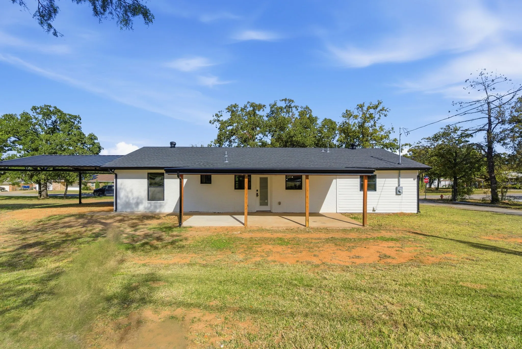 Single Family Residence For Sale in Jack County , 205 Lacewell Street, Jacksboro, Texas 76458, 3 Bedroom, 2 Bathroom, Garage spaces, 1,548 Sqft, built in 1980, mls#21383127, Real Estate Agent in Jacksboro, Homes For Sale in Jack county, Homes For Sale in Jacksboro, Realtor in Jacksboro Texas, Real Estate Brokerage Independent Realty Texas, Luminita Cordes Realtor