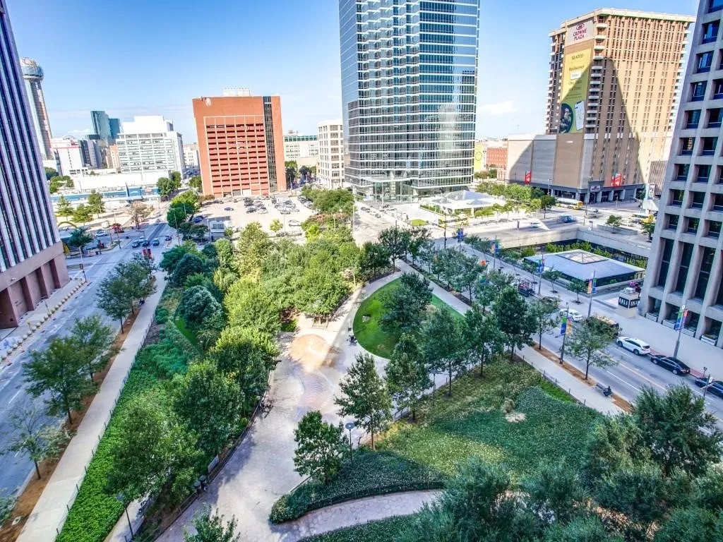 Condominium For Rent in Dallas County , 1200 Main Street 602, Dallas, Texas 75202, 1 Bedroom, 1 Bathroom, 1 Garage spaces, 660 Sqft, built in 1974, mls#21380760, Real Estate Agent in Dallas, Homes For Rent in Dallas county, Homes For Rent in Dallas, Realtor in Dallas Texas, Real Estate Brokerage Independent Realty Texas, Luminita Cordes Realtor
