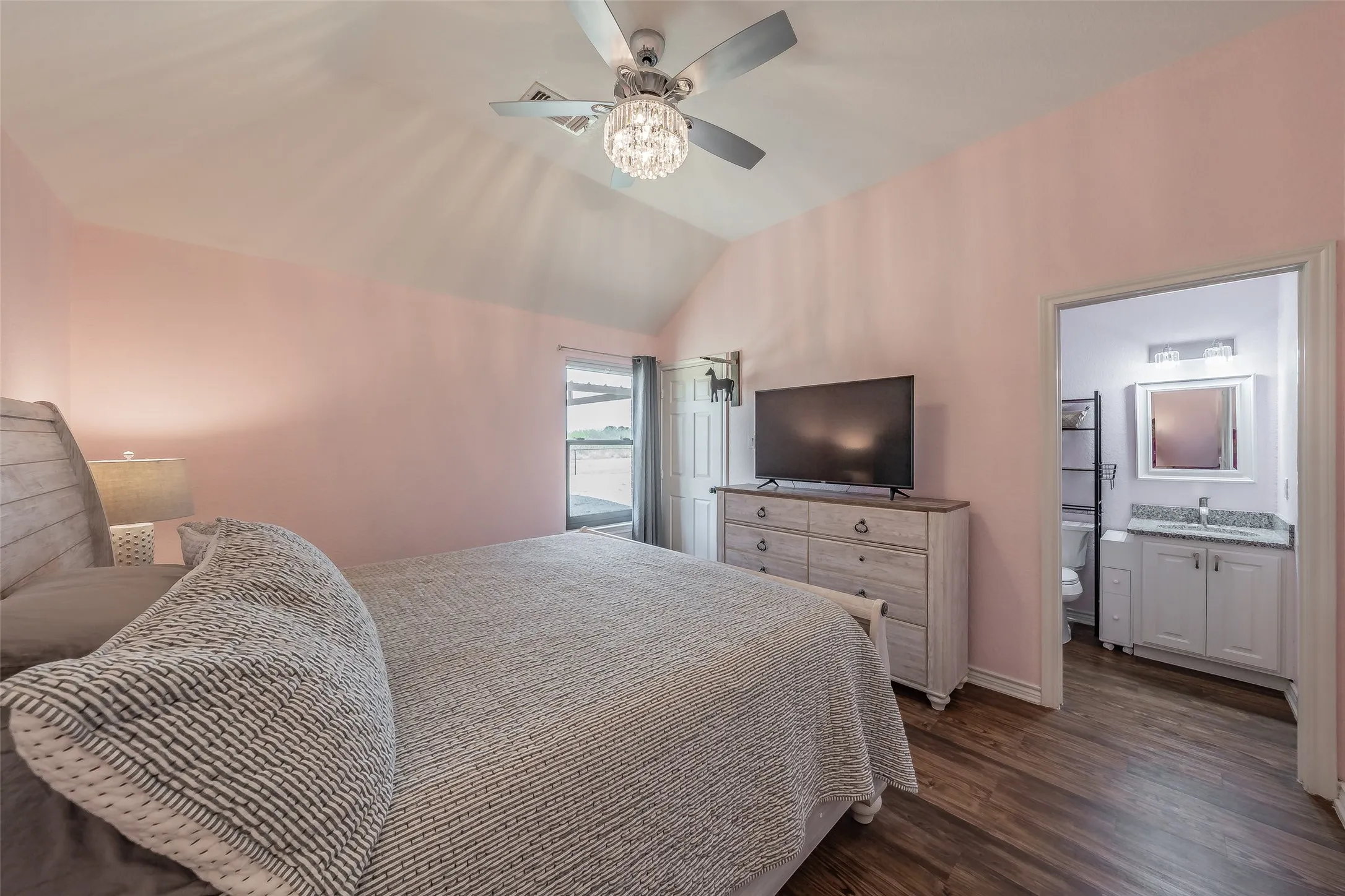 Single Family Residence For Sale in Wise County , 4798 County Road 2690, Alvord, Texas 76225, 3 Bedroom, 2 Bathroom, Garage spaces, 1,338 Sqft, built in 2014, mls#21385267, Real Estate Agent in Alvord, Homes For Sale in Wise county, Homes For Sale in Alvord, Realtor in Alvord Texas, Real Estate Brokerage Independent Realty Texas, Luminita Cordes Realtor