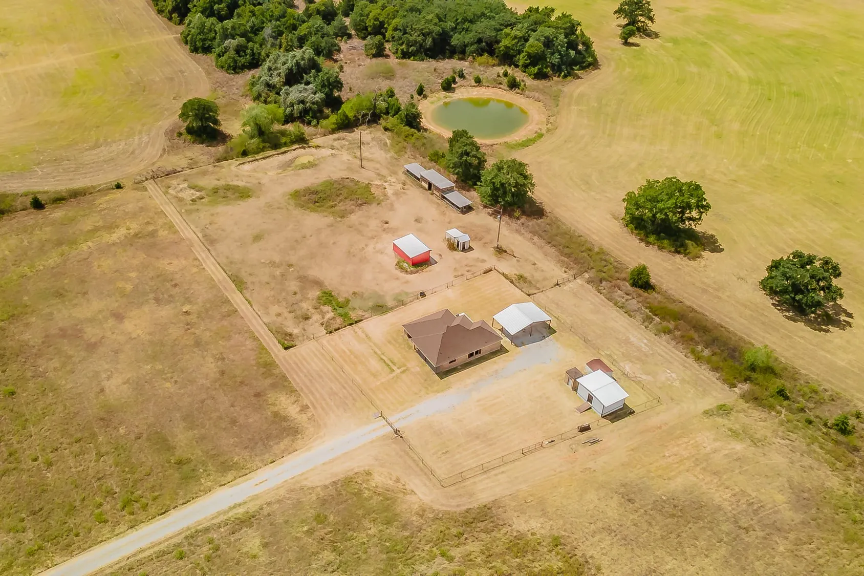 Single Family Residence For Sale in Wise County , 4798 County Road 2690, Alvord, Texas 76225, 3 Bedroom, 2 Bathroom, Garage spaces, 1,338 Sqft, built in 2014, mls#21385267, Real Estate Agent in Alvord, Homes For Sale in Wise county, Homes For Sale in Alvord, Realtor in Alvord Texas, Real Estate Brokerage Independent Realty Texas, Luminita Cordes Realtor