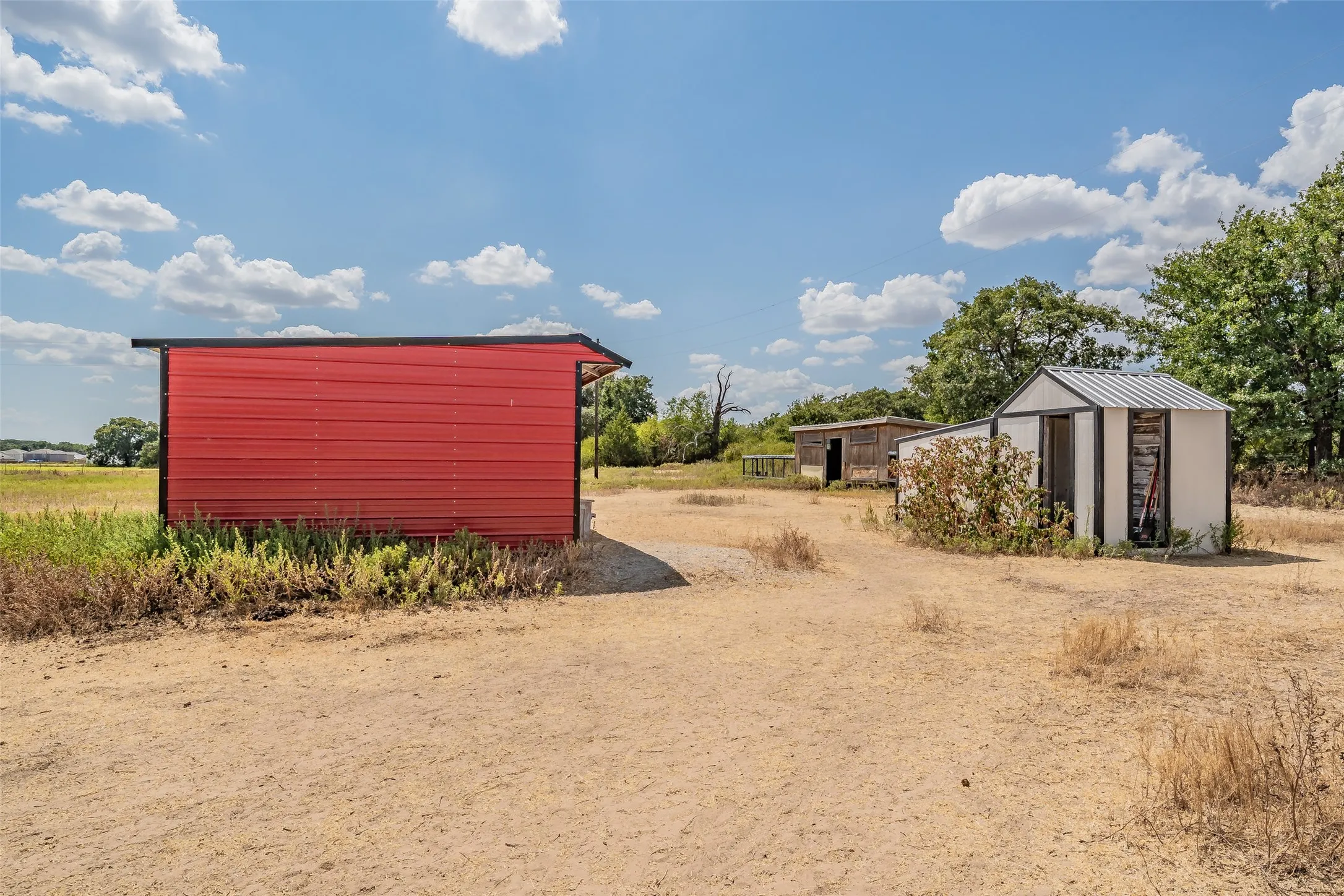 Single Family Residence For Sale in Wise County , 4798 County Road 2690, Alvord, Texas 76225, 3 Bedroom, 2 Bathroom, Garage spaces, 1,338 Sqft, built in 2014, mls#21385267, Real Estate Agent in Alvord, Homes For Sale in Wise county, Homes For Sale in Alvord, Realtor in Alvord Texas, Real Estate Brokerage Independent Realty Texas, Luminita Cordes Realtor