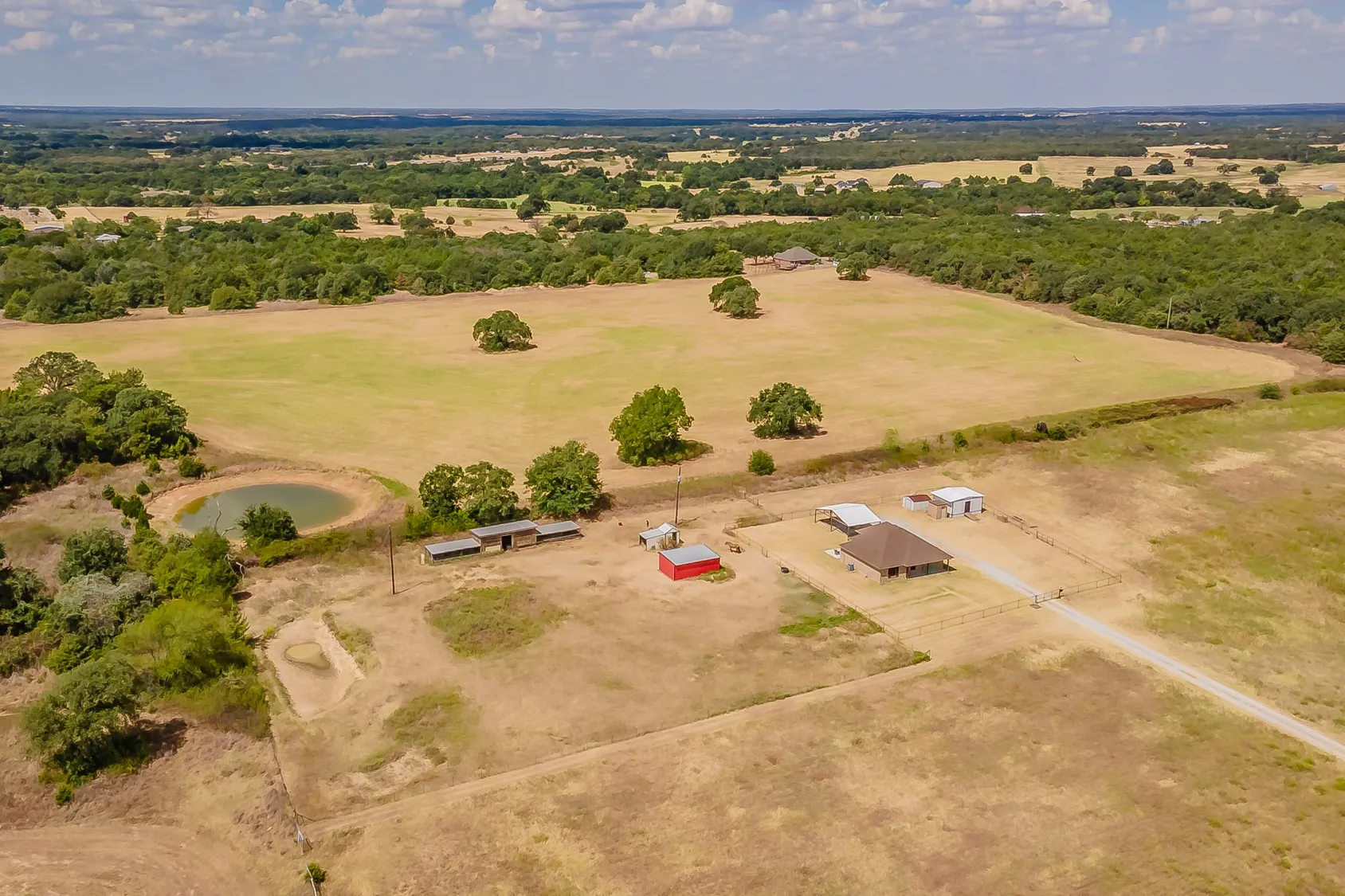 Single Family Residence For Sale in Wise County , 4798 County Road 2690, Alvord, Texas 76225, 3 Bedroom, 2 Bathroom, Garage spaces, 1,338 Sqft, built in 2014, mls#21385267, Real Estate Agent in Alvord, Homes For Sale in Wise county, Homes For Sale in Alvord, Realtor in Alvord Texas, Real Estate Brokerage Independent Realty Texas, Luminita Cordes Realtor