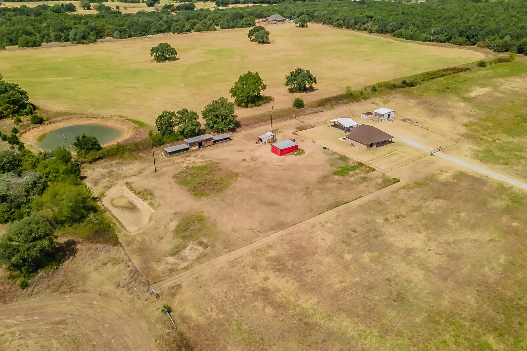 Single Family Residence For Sale in Wise County , 4798 County Road 2690, Alvord, Texas 76225, 3 Bedroom, 2 Bathroom, Garage spaces, 1,338 Sqft, built in 2014, mls#21385267, Real Estate Agent in Alvord, Homes For Sale in Wise county, Homes For Sale in Alvord, Realtor in Alvord Texas, Real Estate Brokerage Independent Realty Texas, Luminita Cordes Realtor