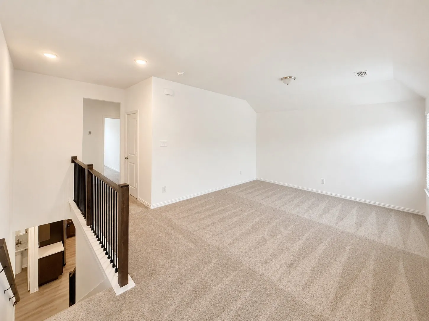Single Family Residence For Rent in Collin County , 715 Roanoke Drive, Princeton, Texas 75407, 4 Bedroom, 4 Bathroom, 2 Garage spaces, 2,600 Sqft, built in 2025, mls#21385287, Real Estate Agent in Princeton, Homes For Rent in Collin county, Homes For Rent in Princeton, Realtor in Princeton Texas, Real Estate Brokerage Independent Realty Texas, Luminita Cordes Realtor