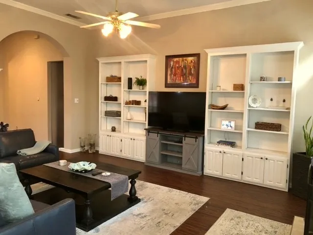 Single Family Residence For Rent in Dallas County , 3896 Weller Run Court, Addison, Texas 75001, 3 Bedroom, 2 Bathroom, 2 Garage spaces, 1,903 Sqft, built in 1992, mls#21385288, Real Estate Agent in Addison, Homes For Rent in Dallas county, Homes For Rent in Addison, Realtor in Addison Texas, Real Estate Brokerage Independent Realty Texas, Luminita Cordes Realtor