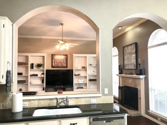 Single Family Residence For Rent in Dallas County , 3896 Weller Run Court, Addison, Texas 75001, 3 Bedroom, 2 Bathroom, 2 Garage spaces, 1,903 Sqft, built in 1992, mls#21385288, Real Estate Agent in Addison, Homes For Rent in Dallas county, Homes For Rent in Addison, Realtor in Addison Texas, Real Estate Brokerage Independent Realty Texas, Luminita Cordes Realtor