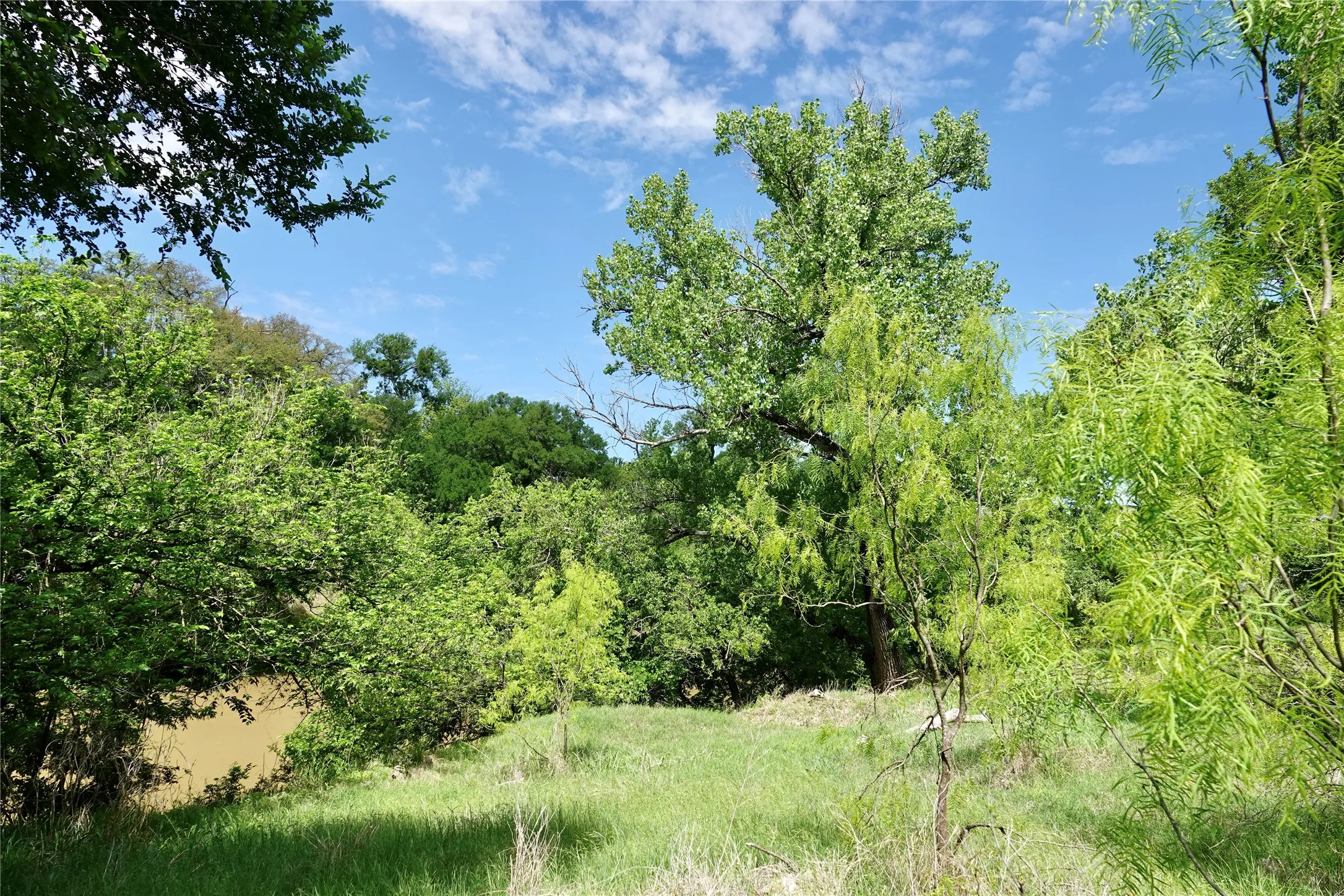 Single Family Residence For Sale in Mills County , 588 County Road 430, Goldthwaite, Texas 76844, 1 Bedroom, 1 Bathroom, Garage spaces, 720 Sqft, built in 1980, mls#21385291, Real Estate Agent in Goldthwaite, Homes For Sale in Mills county, Homes For Sale in Goldthwaite, Realtor in Goldthwaite Texas, Real Estate Brokerage Independent Realty Texas, Luminita Cordes Realtor