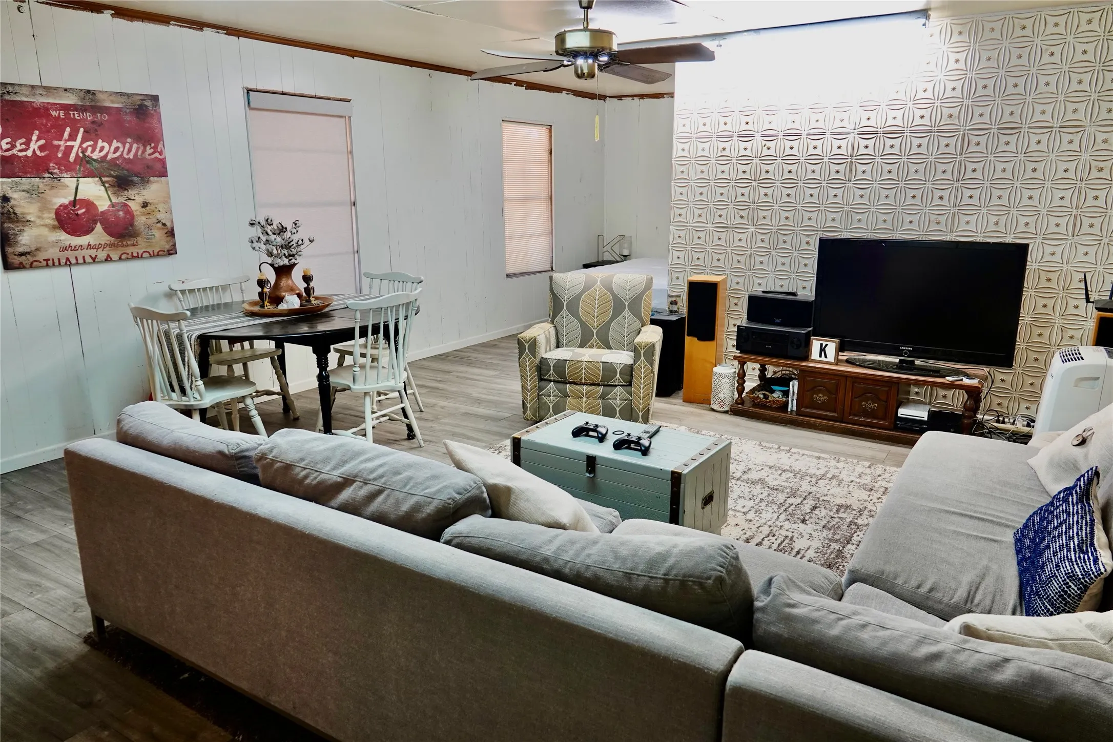 Single Family Residence For Sale in Mills County , 588 County Road 430, Goldthwaite, Texas 76844, 1 Bedroom, 1 Bathroom, Garage spaces, 720 Sqft, built in 1980, mls#21385291, Real Estate Agent in Goldthwaite, Homes For Sale in Mills county, Homes For Sale in Goldthwaite, Realtor in Goldthwaite Texas, Real Estate Brokerage Independent Realty Texas, Luminita Cordes Realtor