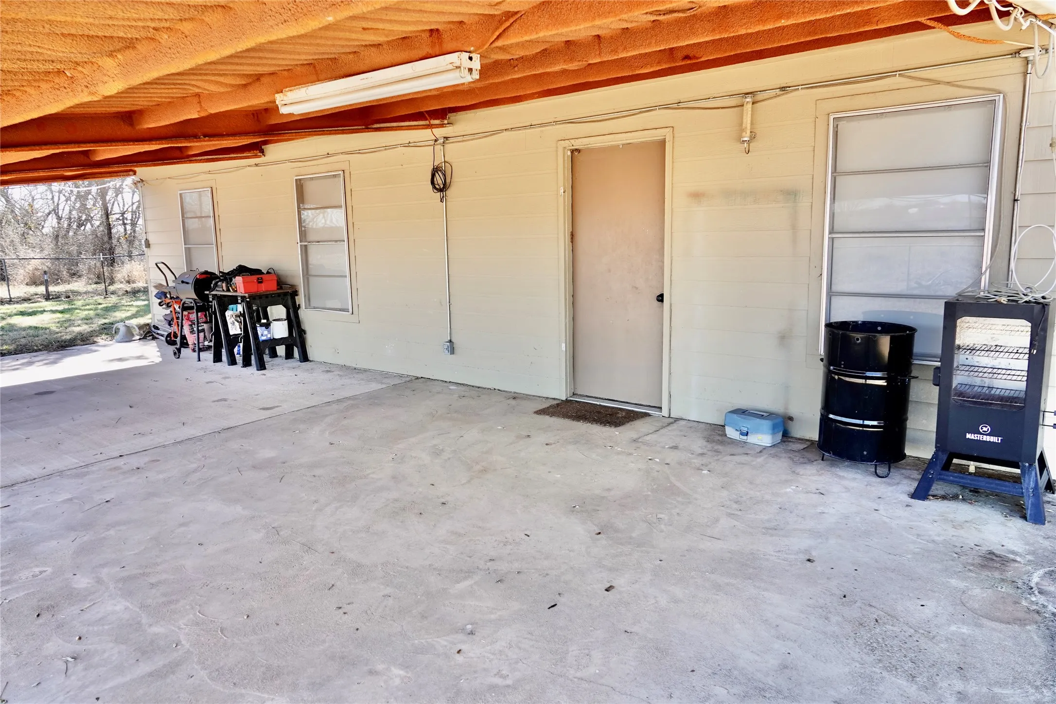 Single Family Residence For Sale in Mills County , 588 County Road 430, Goldthwaite, Texas 76844, 1 Bedroom, 1 Bathroom, Garage spaces, 720 Sqft, built in 1980, mls#21385291, Real Estate Agent in Goldthwaite, Homes For Sale in Mills county, Homes For Sale in Goldthwaite, Realtor in Goldthwaite Texas, Real Estate Brokerage Independent Realty Texas, Luminita Cordes Realtor