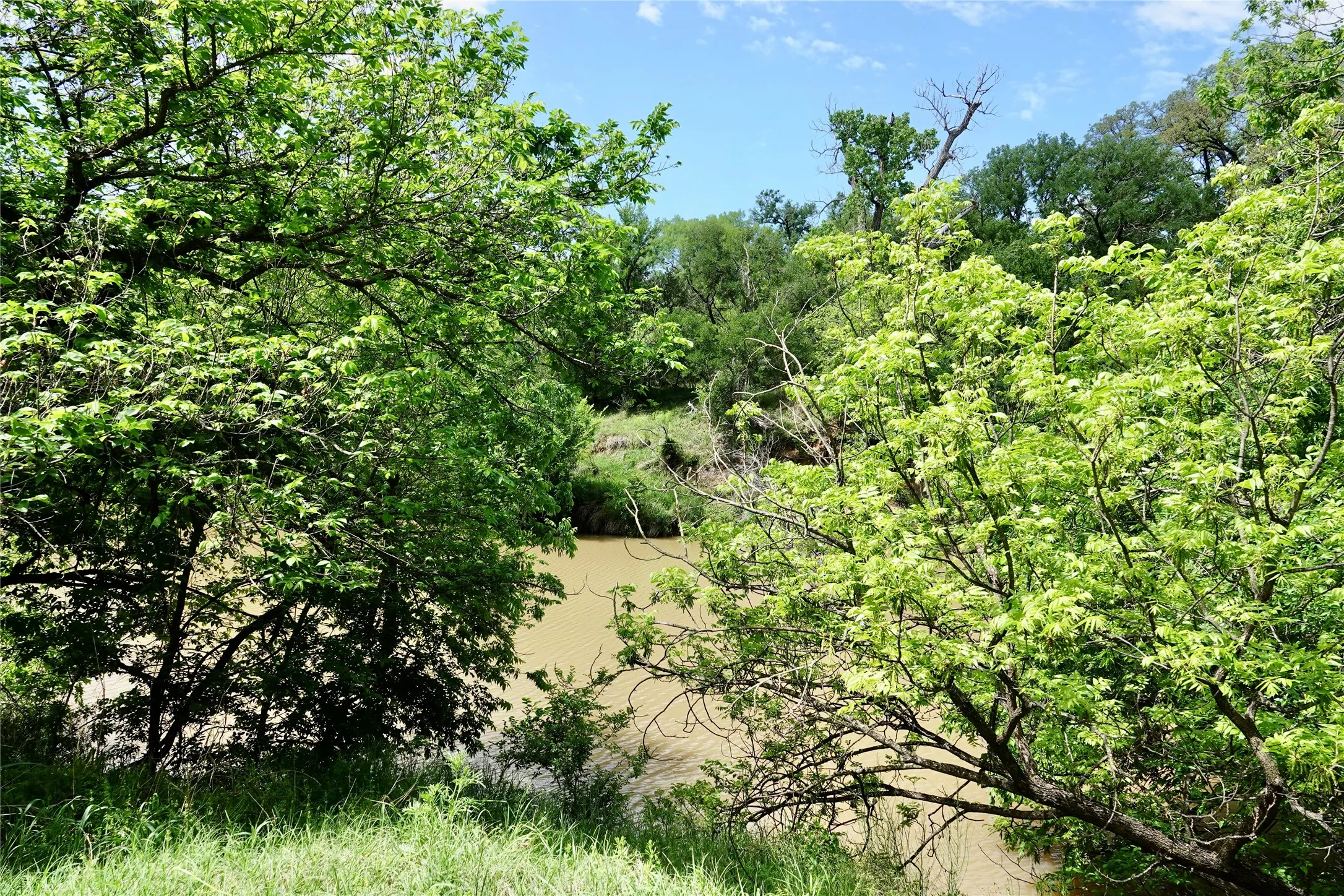 Single Family Residence For Sale in Mills County , 588 County Road 430, Goldthwaite, Texas 76844, 1 Bedroom, 1 Bathroom, Garage spaces, 720 Sqft, built in 1980, mls#21385291, Real Estate Agent in Goldthwaite, Homes For Sale in Mills county, Homes For Sale in Goldthwaite, Realtor in Goldthwaite Texas, Real Estate Brokerage Independent Realty Texas, Luminita Cordes Realtor