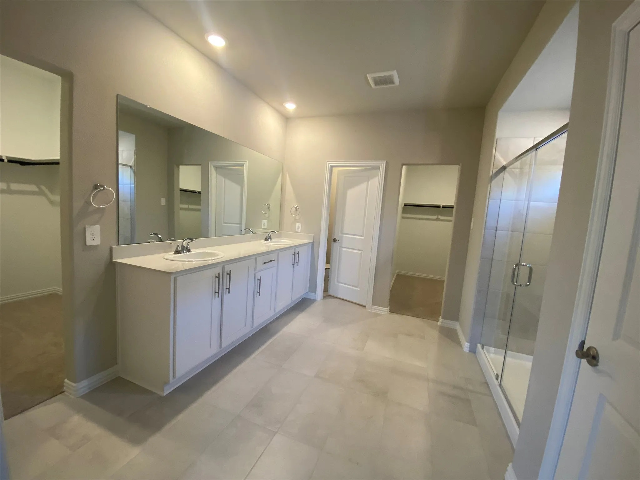Single Family Residence For Rent in Dallas County , 2129 Mustang Way, Seagoville, Texas 75159, 4 Bedroom, 4 Bathroom, 2 Garage spaces, 3,082 Sqft, built in 2025, mls#21385297, Real Estate Agent in Seagoville, Homes For Rent in Dallas county, Homes For Rent in Seagoville, Realtor in Seagoville Texas, Real Estate Brokerage Independent Realty Texas, Luminita Cordes Realtor