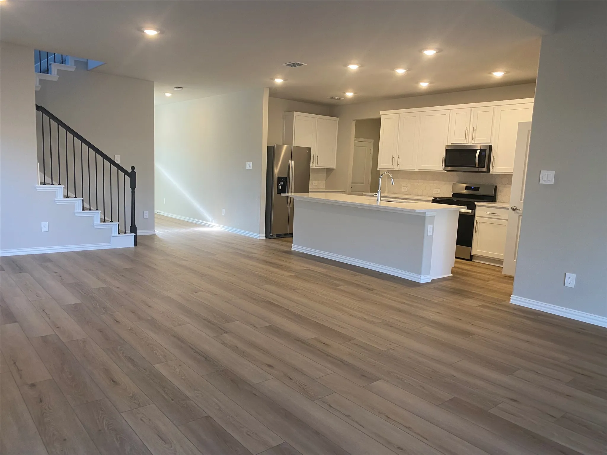 Single Family Residence For Rent in Dallas County , 2129 Mustang Way, Seagoville, Texas 75159, 4 Bedroom, 4 Bathroom, 2 Garage spaces, 3,082 Sqft, built in 2025, mls#21385297, Real Estate Agent in Seagoville, Homes For Rent in Dallas county, Homes For Rent in Seagoville, Realtor in Seagoville Texas, Real Estate Brokerage Independent Realty Texas, Luminita Cordes Realtor