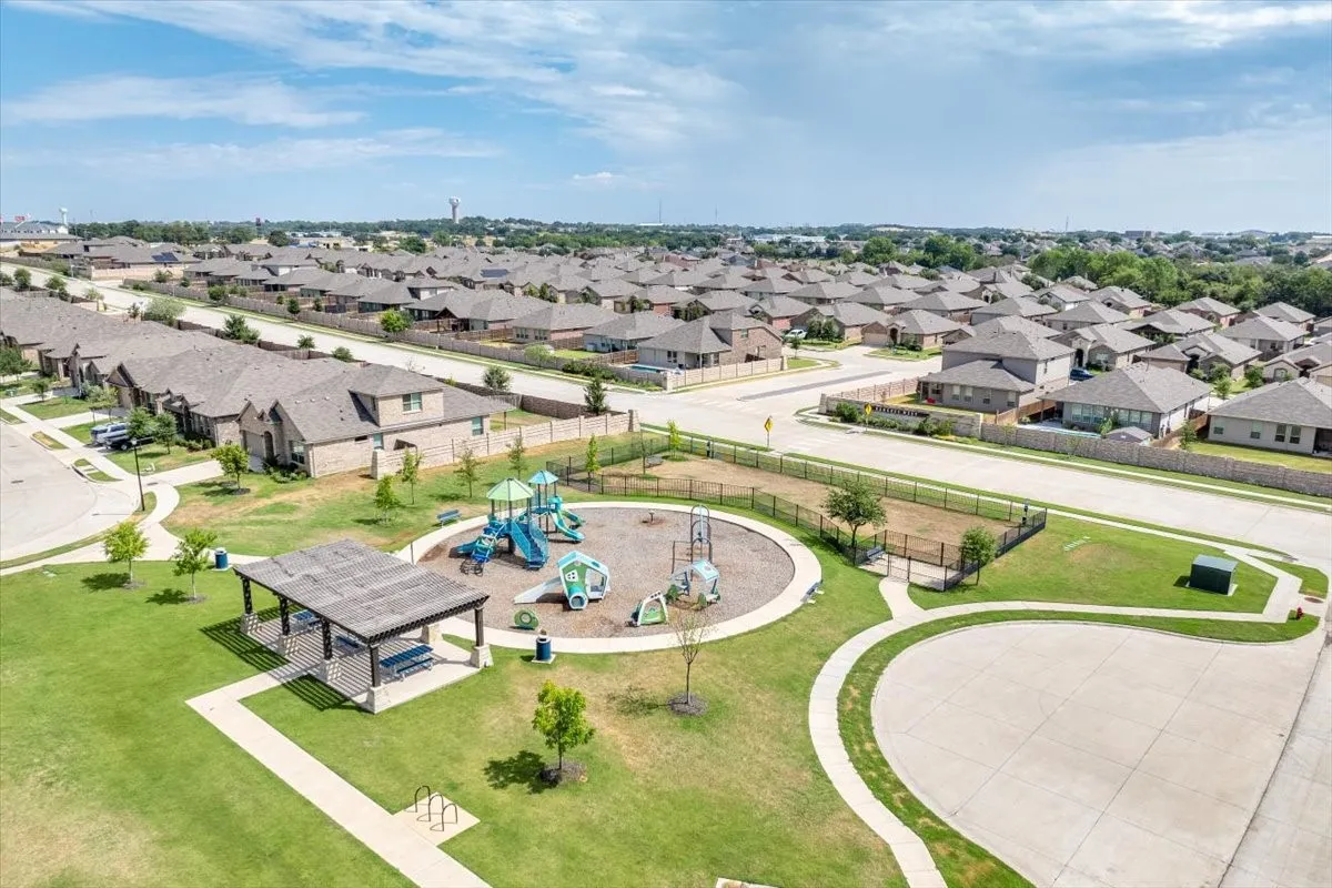 Single Family Residence For Sale in Parker County , 2424 O Conner Ranch Drive, Weatherford, Texas 76087, 4 Bedroom, 2 Bathroom, 2 Garage spaces, 1,797 Sqft, built in 2021, mls#21374357, Real Estate Agent in Weatherford, Homes For Sale in Parker county, Homes For Sale in Weatherford, Realtor in Weatherford Texas, Real Estate Brokerage Independent Realty Texas, Luminita Cordes Realtor