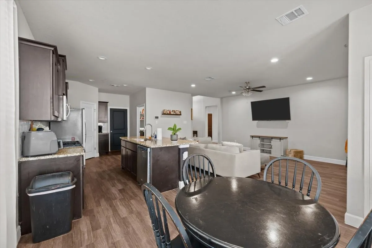 Single Family Residence For Sale in Parker County , 2424 O Conner Ranch Drive, Weatherford, Texas 76087, 4 Bedroom, 2 Bathroom, 2 Garage spaces, 1,797 Sqft, built in 2021, mls#21374357, Real Estate Agent in Weatherford, Homes For Sale in Parker county, Homes For Sale in Weatherford, Realtor in Weatherford Texas, Real Estate Brokerage Independent Realty Texas, Luminita Cordes Realtor