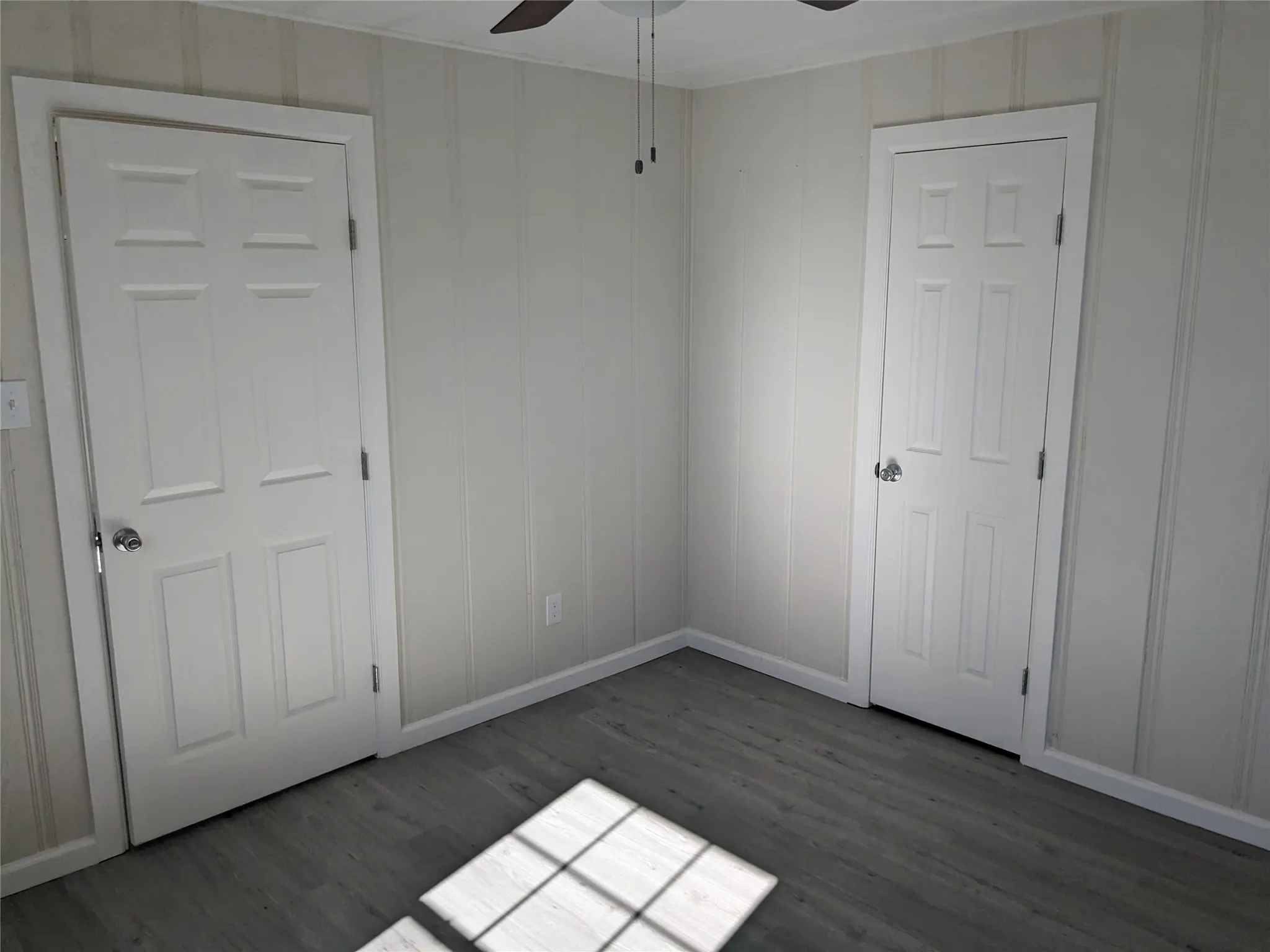 Single Family Residence For Sale in Tarrant County , 4916 Roadrunner Road, Fort Worth, Texas 76135, 1 Bedroom, 1 Bathroom, Garage spaces, 520 Sqft, built in 1955, mls#21385295, Real Estate Agent in Fort Worth, Homes For Sale in Tarrant county, Homes For Sale in Fort Worth, Realtor in Fort Worth Texas, Real Estate Brokerage Independent Realty Texas, Luminita Cordes Realtor