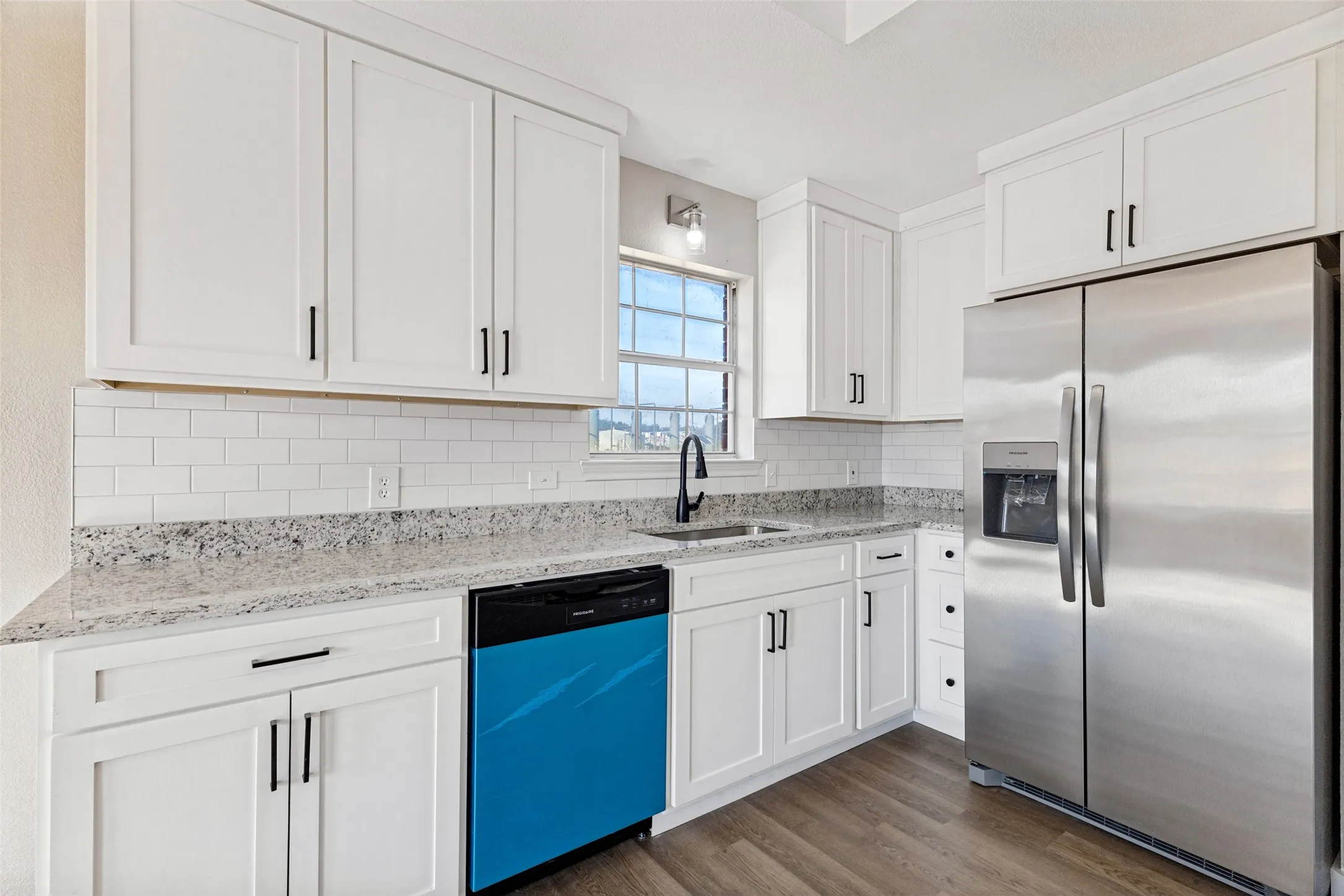 Single Family Residence For Sale in Tarrant County , 12169 Liberty School Road, Azle, Texas 76020, 3 Bedroom, 2 Bathroom, 2 Garage spaces, 1,617 Sqft, built in 1999, mls#21385301, Real Estate Agent in Azle, Homes For Sale in Tarrant county, Homes For Sale in Azle, Realtor in Azle Texas, Real Estate Brokerage Independent Realty Texas, Luminita Cordes Realtor