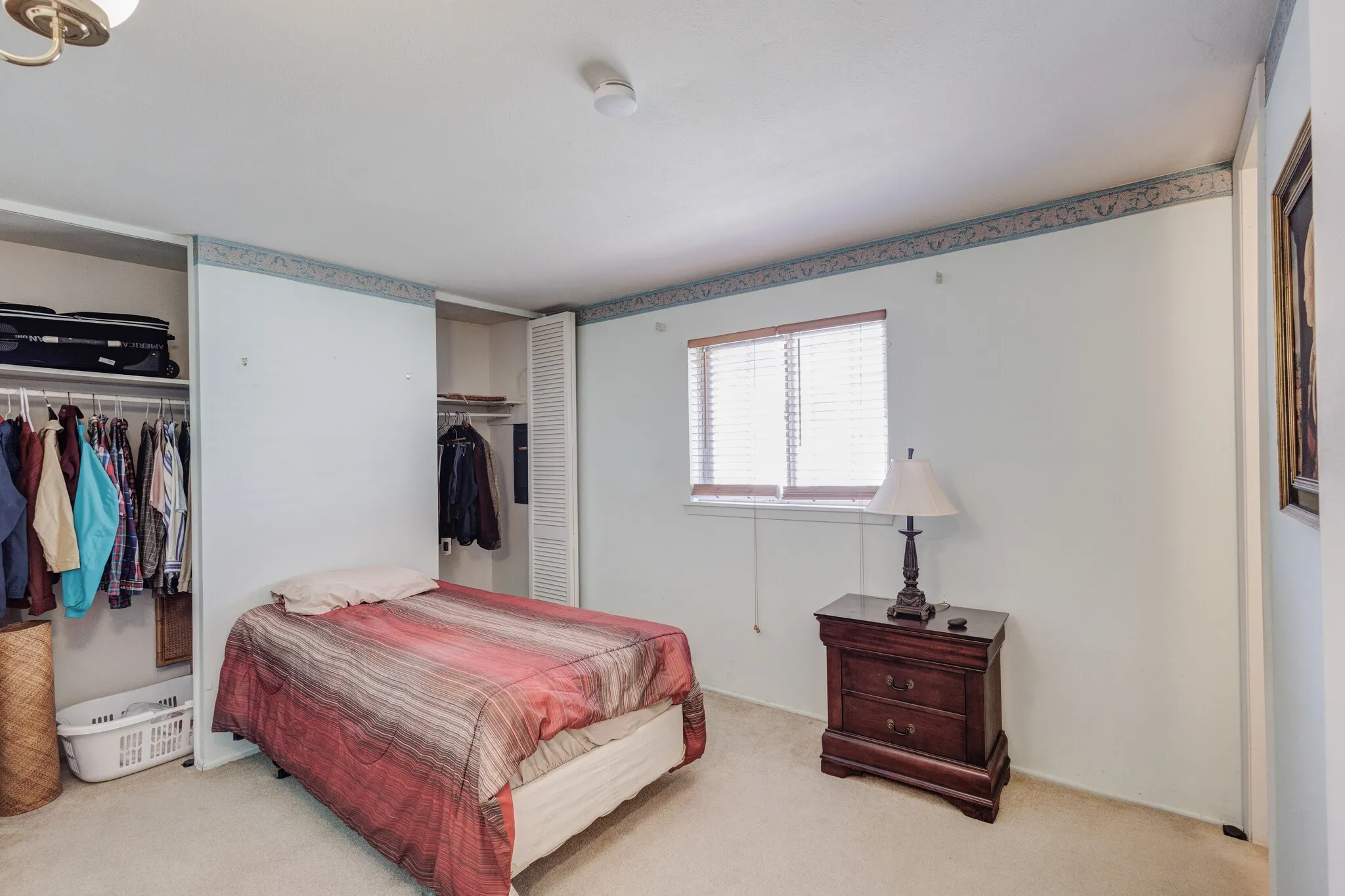 Single Family Residence For Sale in Dallas County , 2919 Bergen Lane, Farmers Branch, Texas 75234, 3 Bedroom, 2 Bathroom, 1 Garage spaces, 1,151 Sqft, built in 1961, mls#21385303, Real Estate Agent in Farmers Branch, Homes For Sale in Dallas county, Homes For Sale in Farmers Branch, Realtor in Farmers Branch Texas, Real Estate Brokerage Independent Realty Texas, Luminita Cordes Realtor