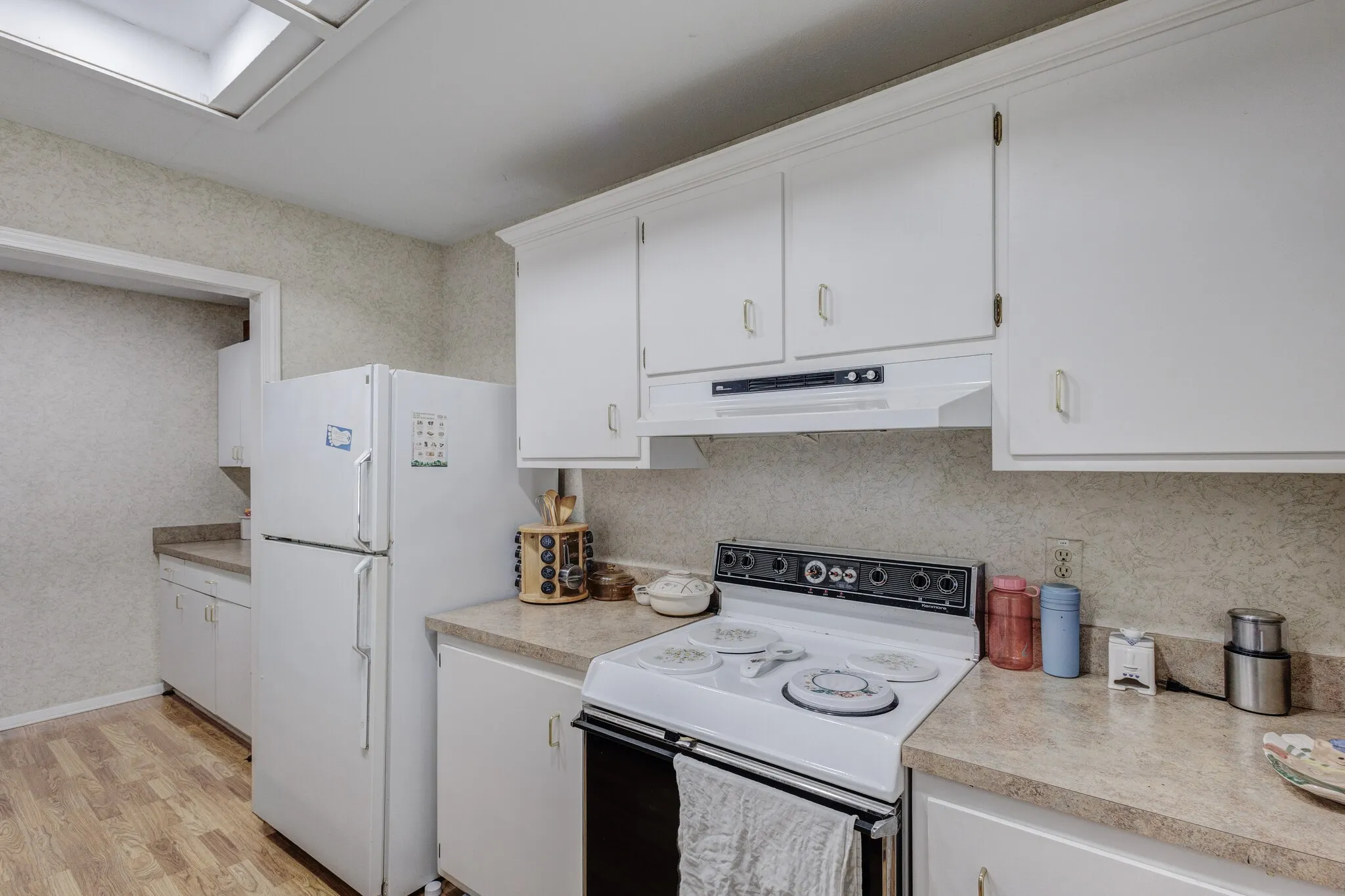Single Family Residence For Sale in Dallas County , 2919 Bergen Lane, Farmers Branch, Texas 75234, 3 Bedroom, 2 Bathroom, 1 Garage spaces, 1,151 Sqft, built in 1961, mls#21385303, Real Estate Agent in Farmers Branch, Homes For Sale in Dallas county, Homes For Sale in Farmers Branch, Realtor in Farmers Branch Texas, Real Estate Brokerage Independent Realty Texas, Luminita Cordes Realtor