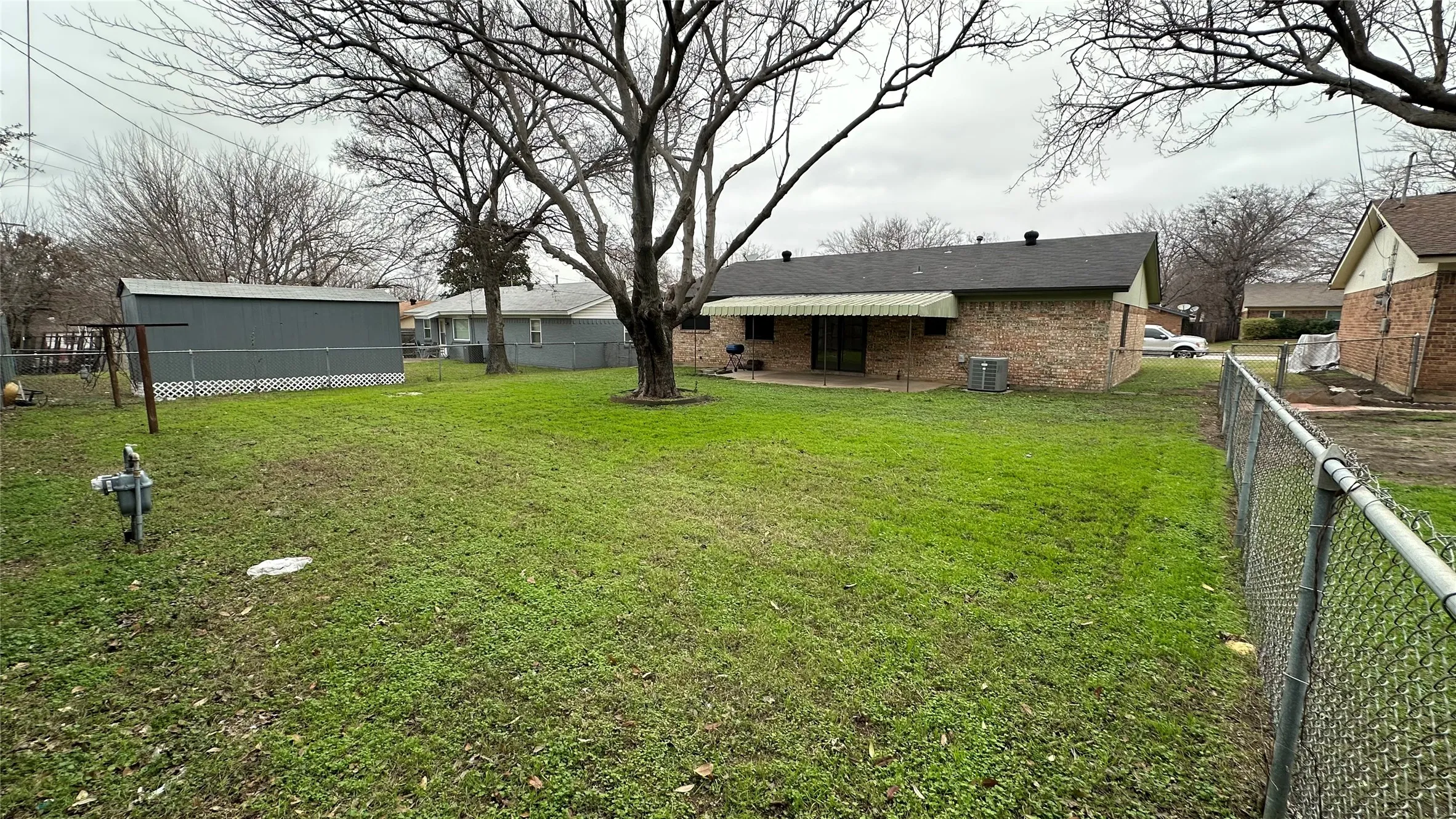 Single Family Residence For Rent in Tarrant County , 5916 Kary Lynn Drive S, Watauga, Texas 76148, 3 Bedroom, 2 Bathroom, 2 Garage spaces, 1,125 Sqft, built in 1975, mls#21385211, Real Estate Agent in Watauga, Homes For Rent in Tarrant county, Homes For Rent in Watauga, Realtor in Watauga Texas, Real Estate Brokerage Independent Realty Texas, Luminita Cordes Realtor
