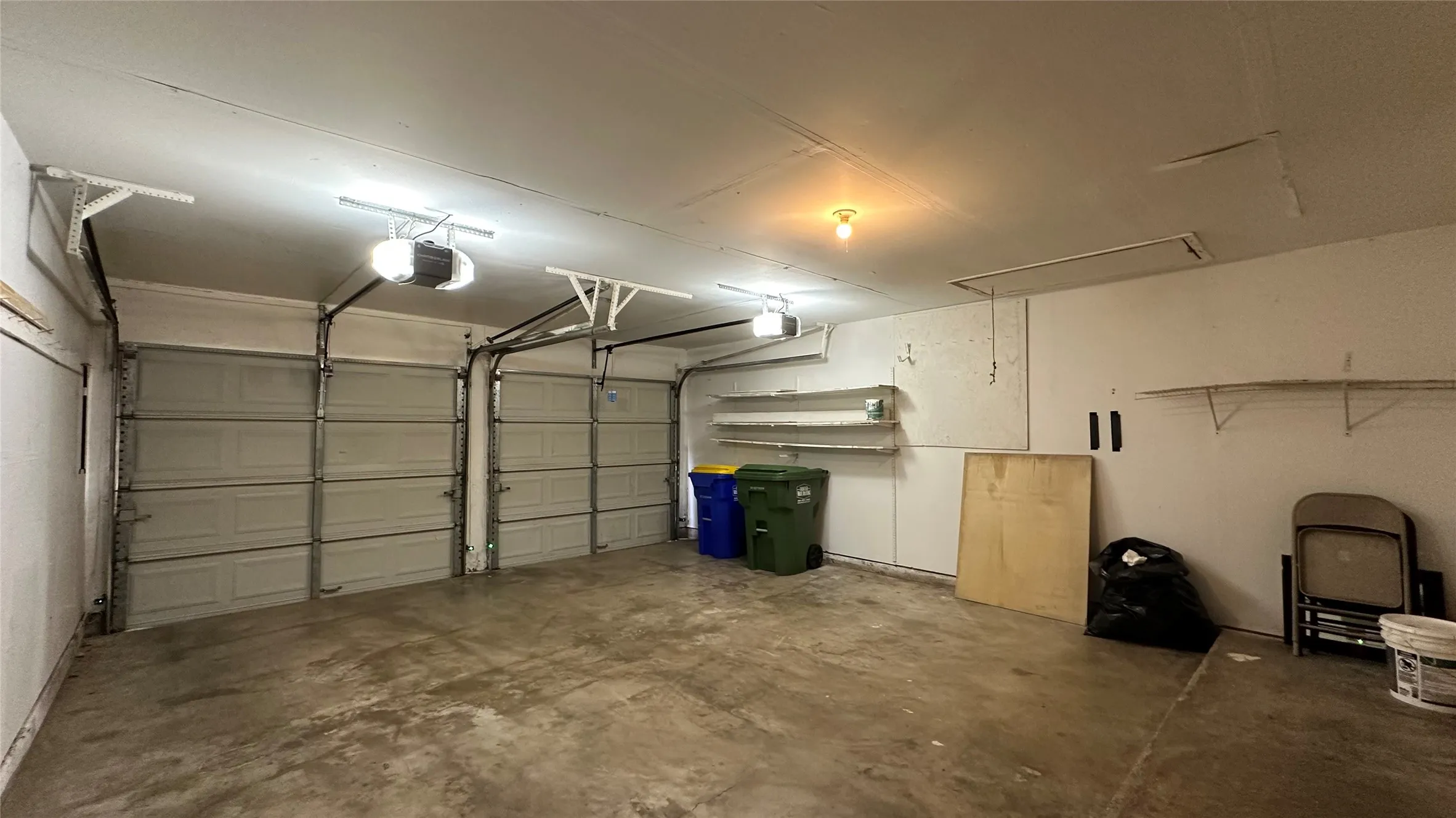 Single Family Residence For Rent in Tarrant County , 5916 Kary Lynn Drive S, Watauga, Texas 76148, 3 Bedroom, 2 Bathroom, 2 Garage spaces, 1,125 Sqft, built in 1975, mls#21385211, Real Estate Agent in Watauga, Homes For Rent in Tarrant county, Homes For Rent in Watauga, Realtor in Watauga Texas, Real Estate Brokerage Independent Realty Texas, Luminita Cordes Realtor