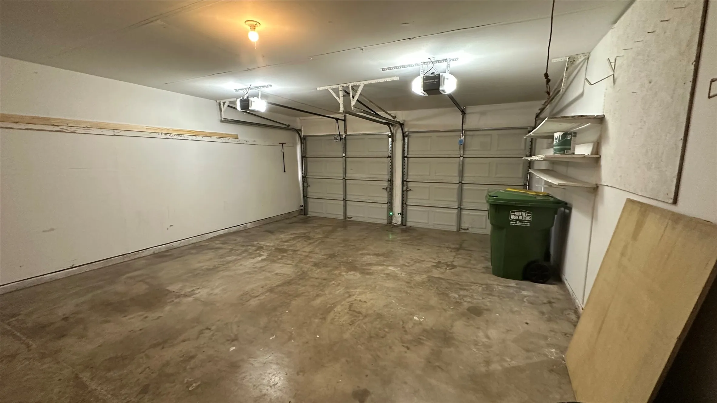 Single Family Residence For Rent in Tarrant County , 5916 Kary Lynn Drive S, Watauga, Texas 76148, 3 Bedroom, 2 Bathroom, 2 Garage spaces, 1,125 Sqft, built in 1975, mls#21385211, Real Estate Agent in Watauga, Homes For Rent in Tarrant county, Homes For Rent in Watauga, Realtor in Watauga Texas, Real Estate Brokerage Independent Realty Texas, Luminita Cordes Realtor