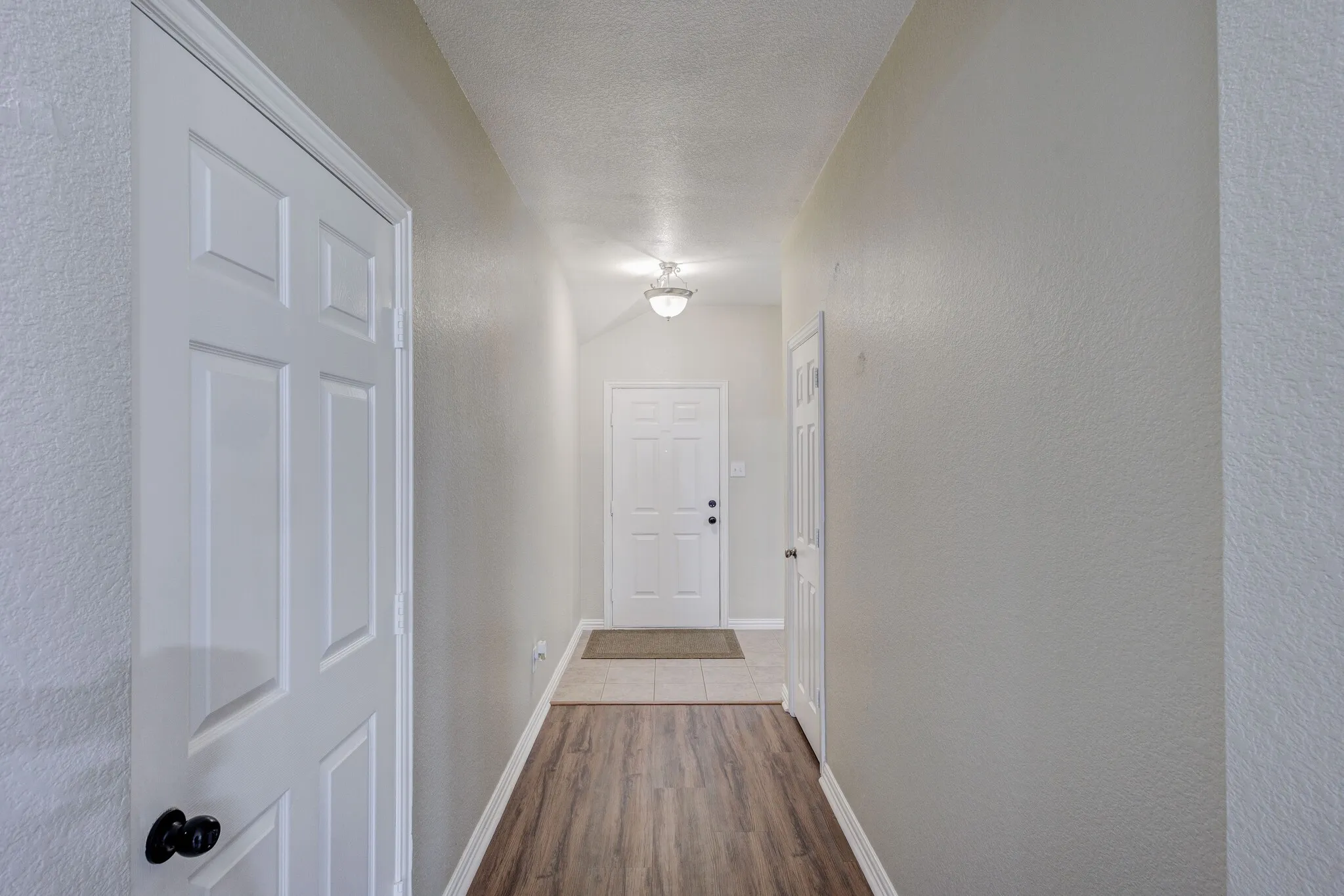 Single Family Residence For Rent in Denton County , 5408 Shepherd Place, Flower Mound, Texas 75028, 3 Bedroom, 2 Bathroom, 2 Garage spaces, 1,518 Sqft, built in 2004, mls#21385306, Real Estate Agent in Flower Mound, Homes For Rent in Denton county, Homes For Rent in Flower Mound, Realtor in Flower Mound Texas, Real Estate Brokerage Independent Realty Texas, Luminita Cordes Realtor