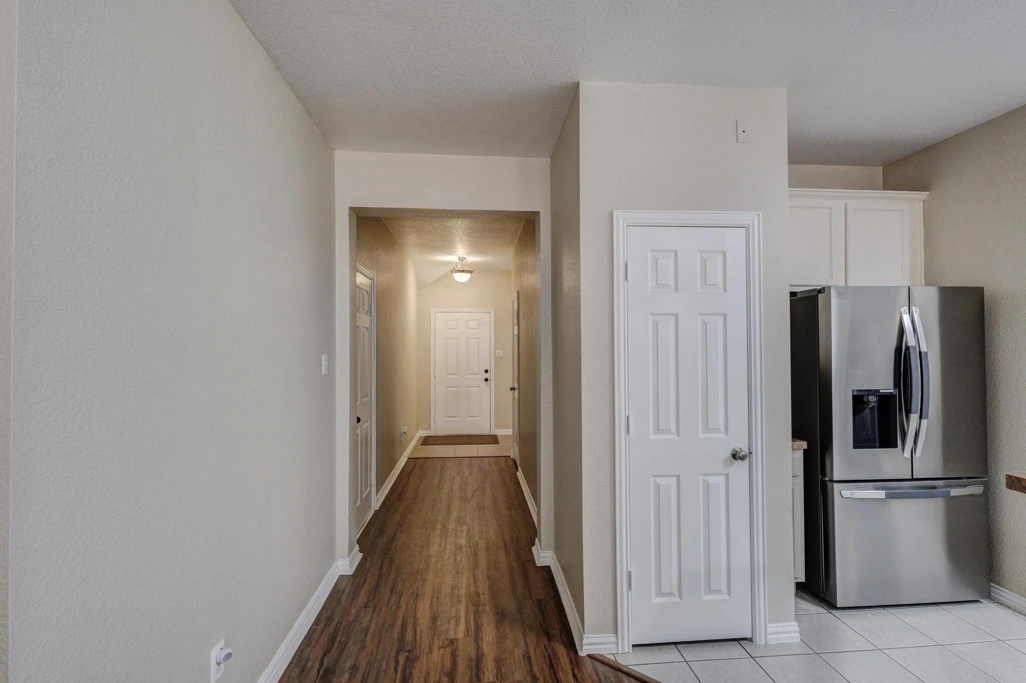 Single Family Residence For Rent in Denton County , 5408 Shepherd Place, Flower Mound, Texas 75028, 3 Bedroom, 2 Bathroom, 2 Garage spaces, 1,518 Sqft, built in 2004, mls#21385306, Real Estate Agent in Flower Mound, Homes For Rent in Denton county, Homes For Rent in Flower Mound, Realtor in Flower Mound Texas, Real Estate Brokerage Independent Realty Texas, Luminita Cordes Realtor